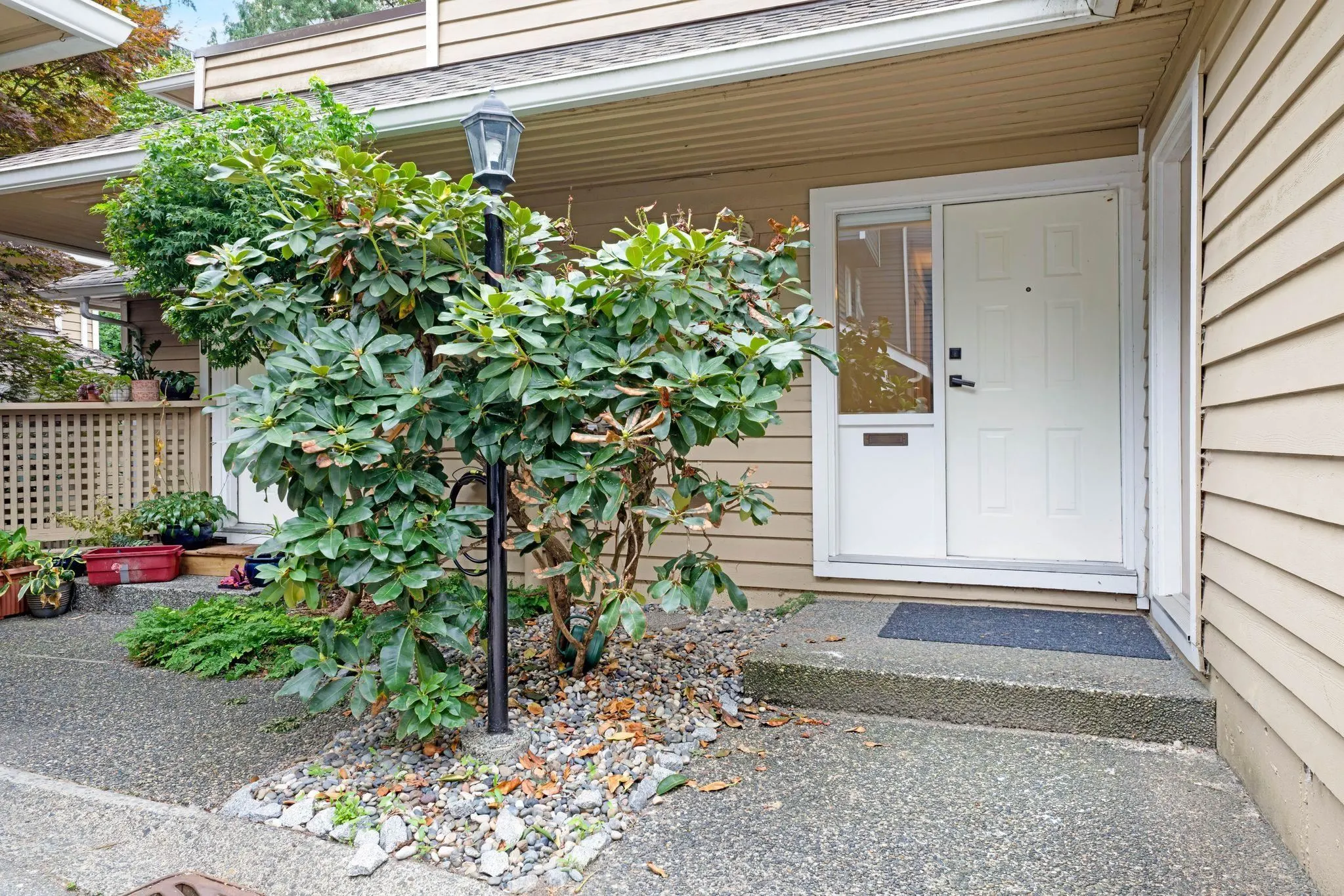 37 9000 Ash Grove Crescent