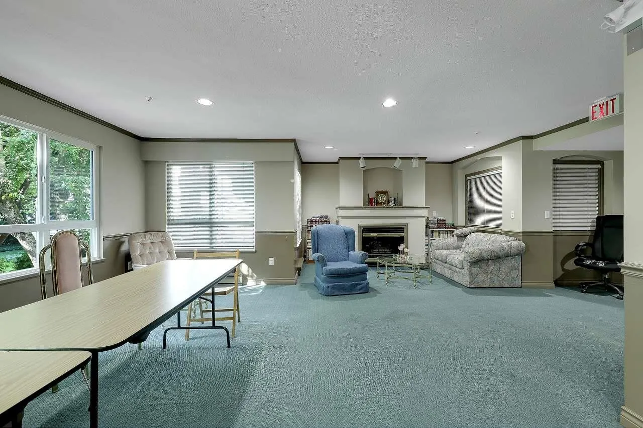 211 20976 56 Avenue