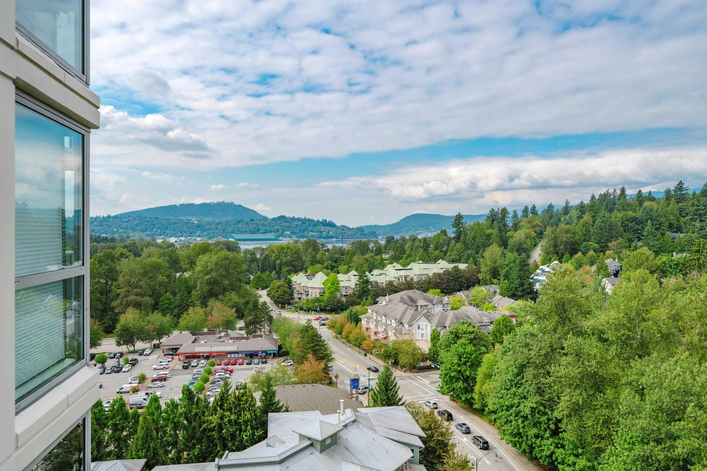 1601 290 Newport Drive