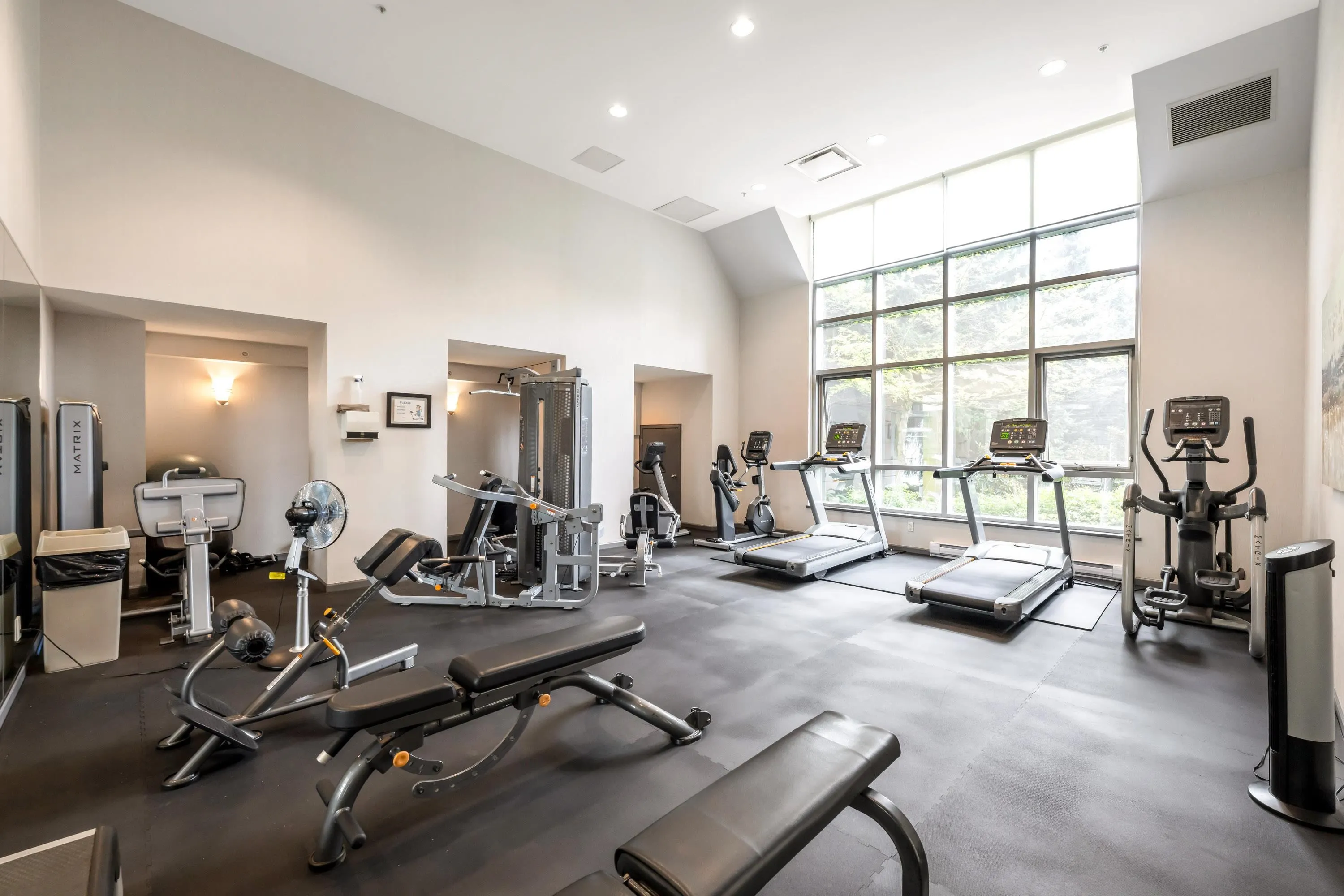 1601 290 Newport Drive