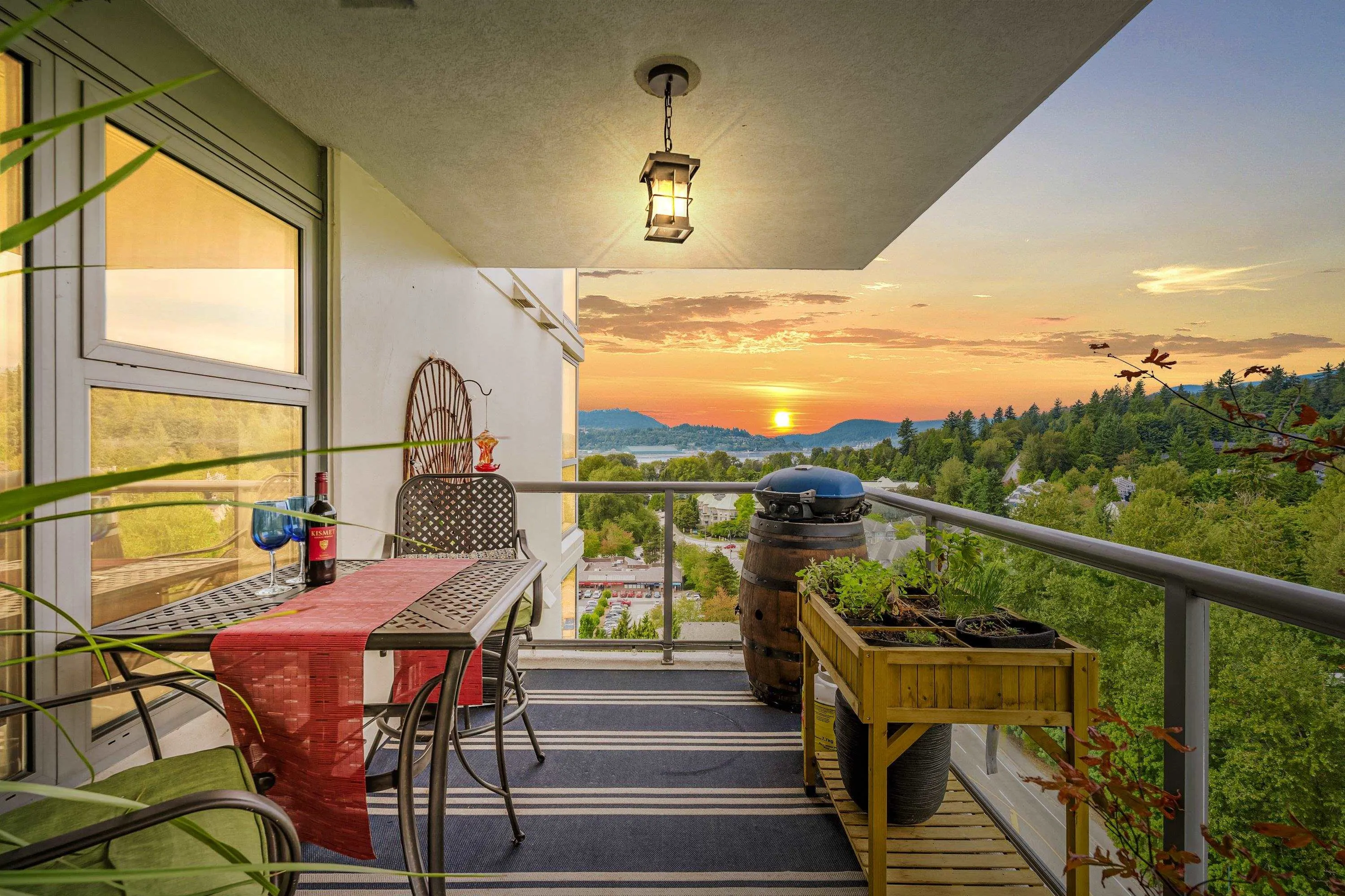 1601 290 Newport Drive