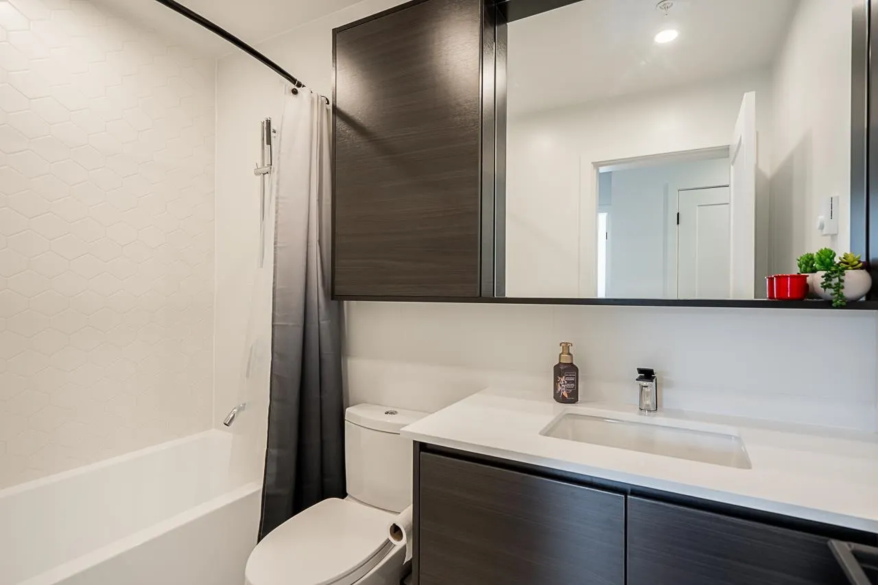 435 55 Klahanie Drive