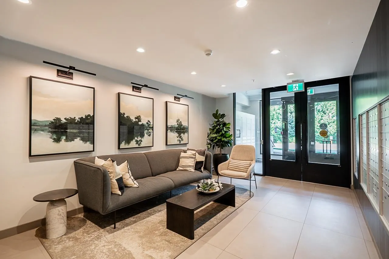 435 55 Klahanie Drive