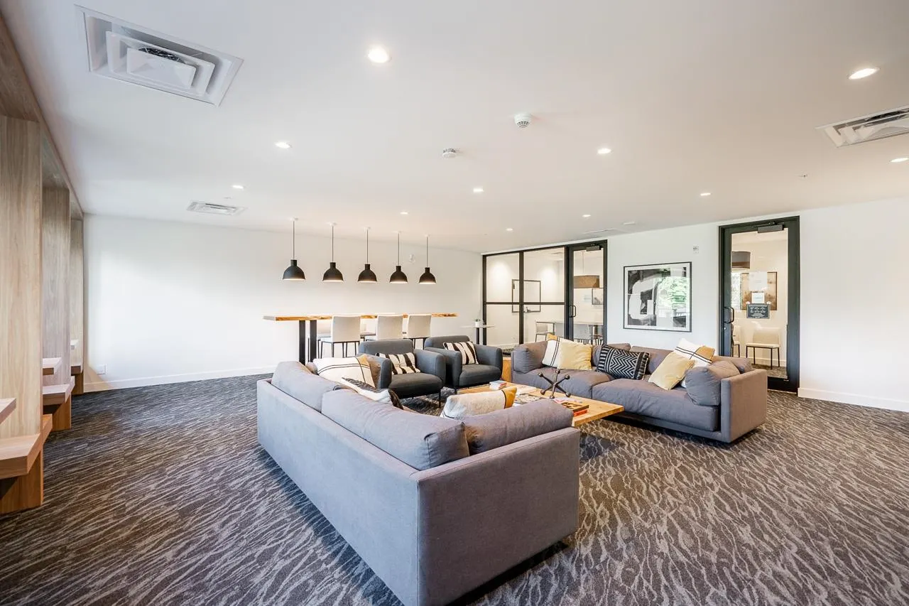 435 55 Klahanie Drive