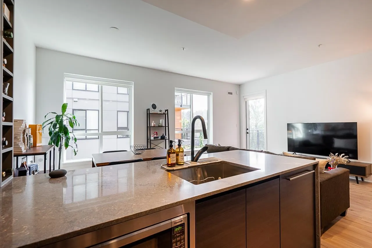 435 55 Klahanie Drive