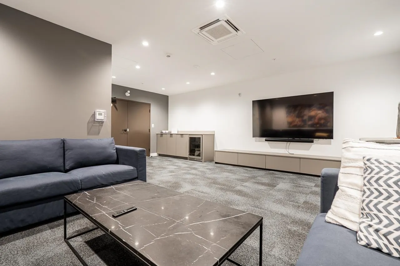 435 55 Klahanie Drive