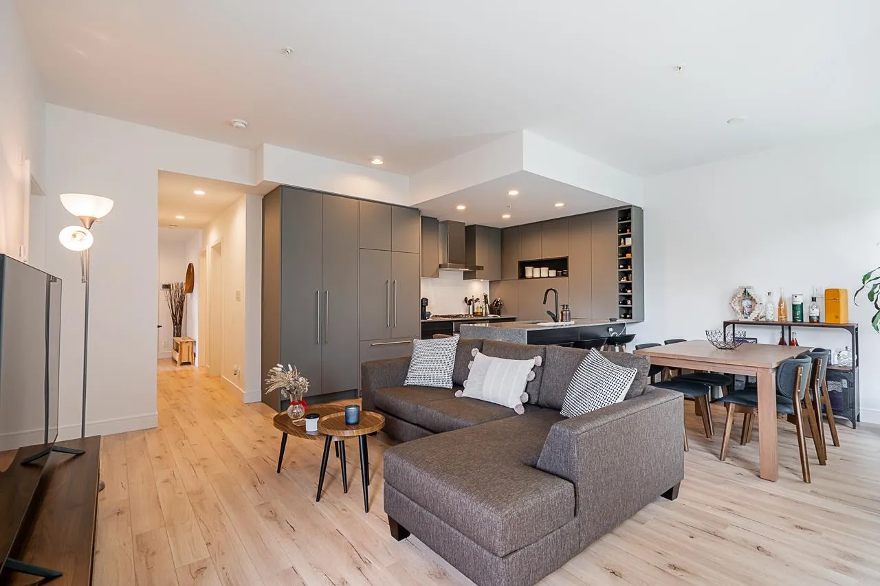 435 55 Klahanie Drive