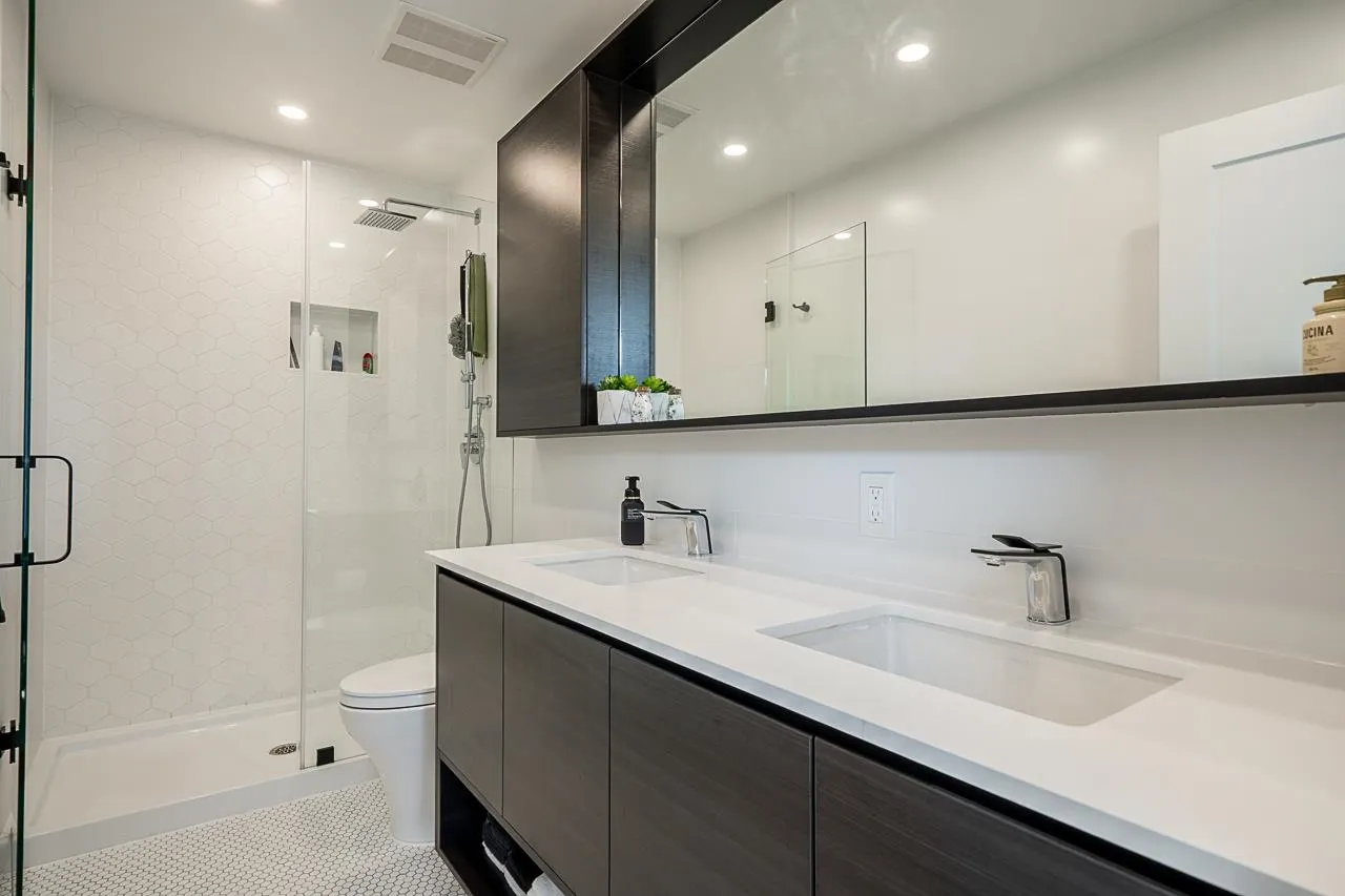 435 55 Klahanie Drive