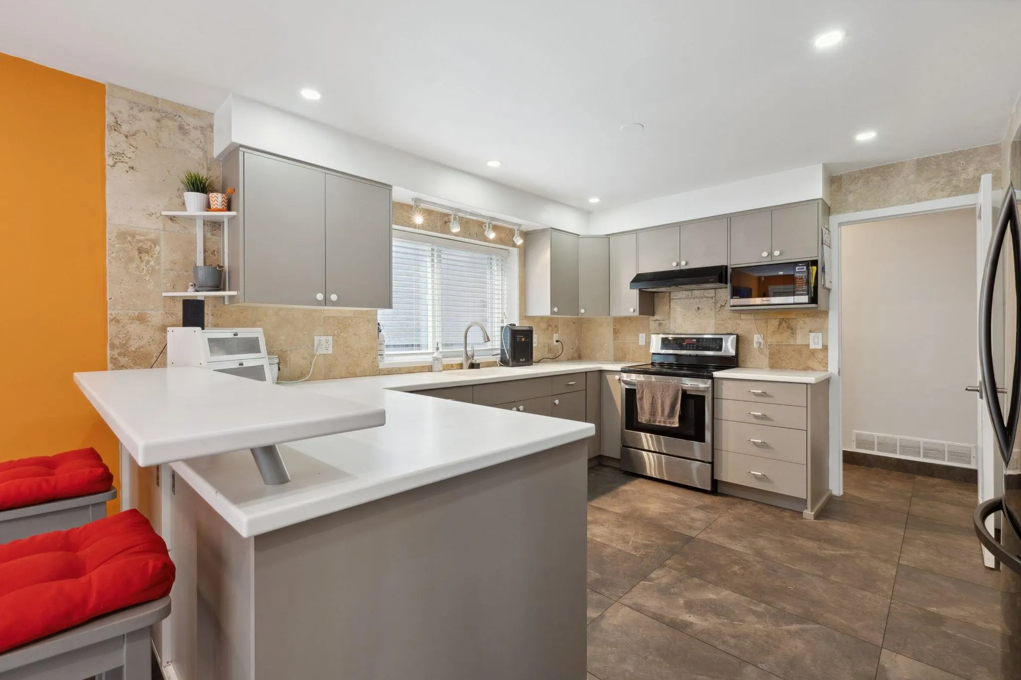 1501 Ostler Court