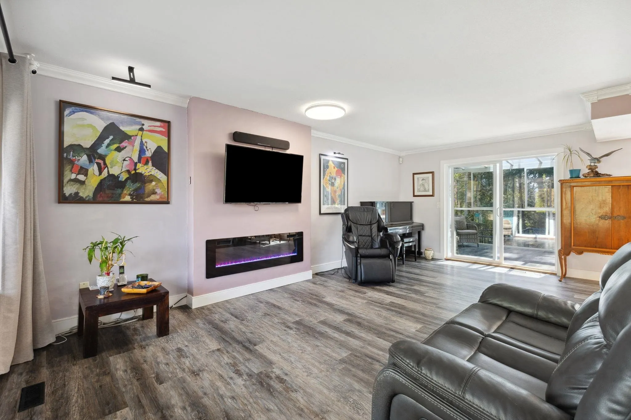 1501 Ostler Court