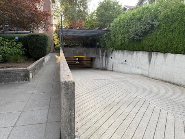 301 10707 139 Street