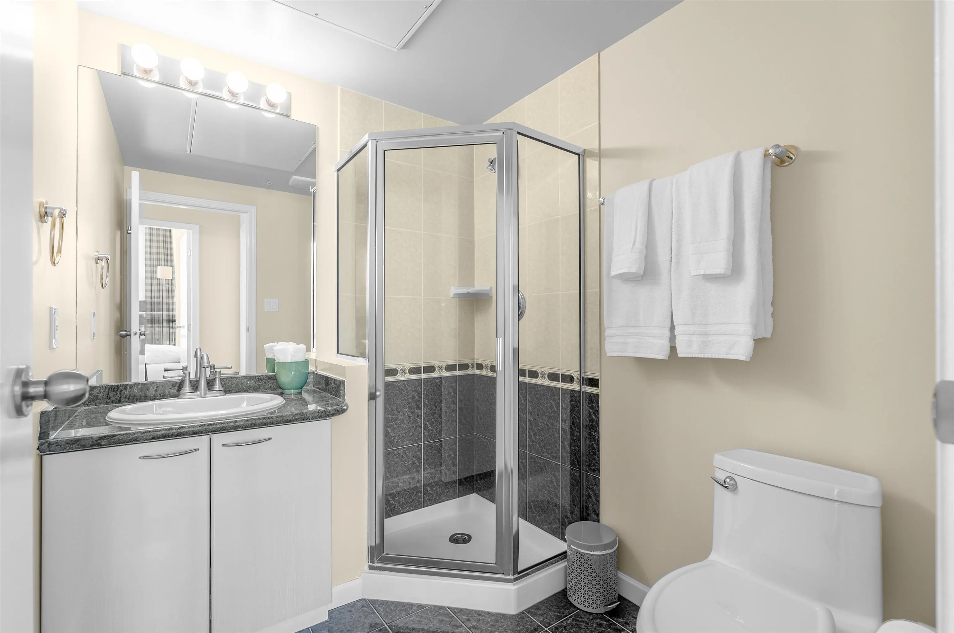 2702 1166 Melville Street