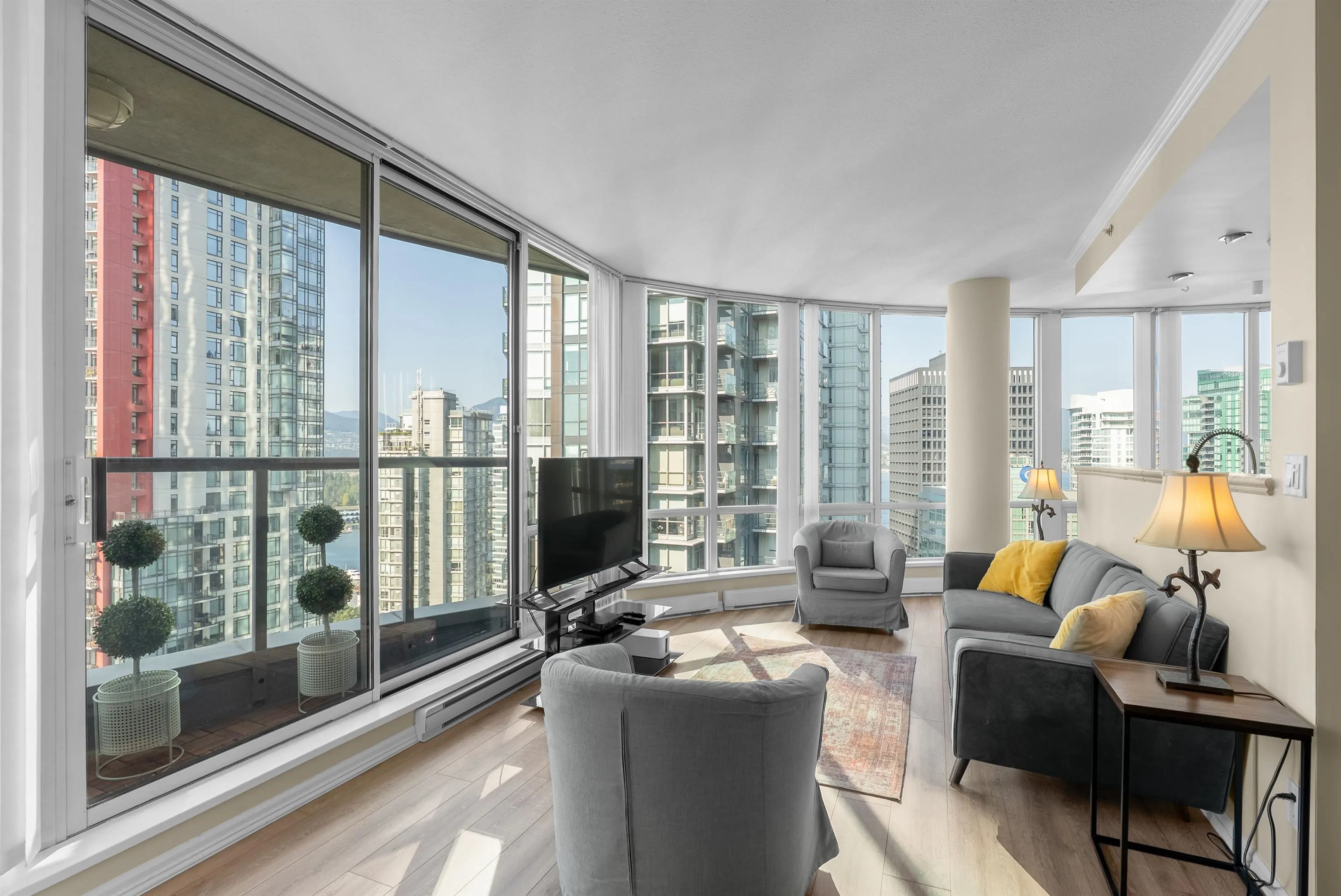 2702 1166 Melville Street