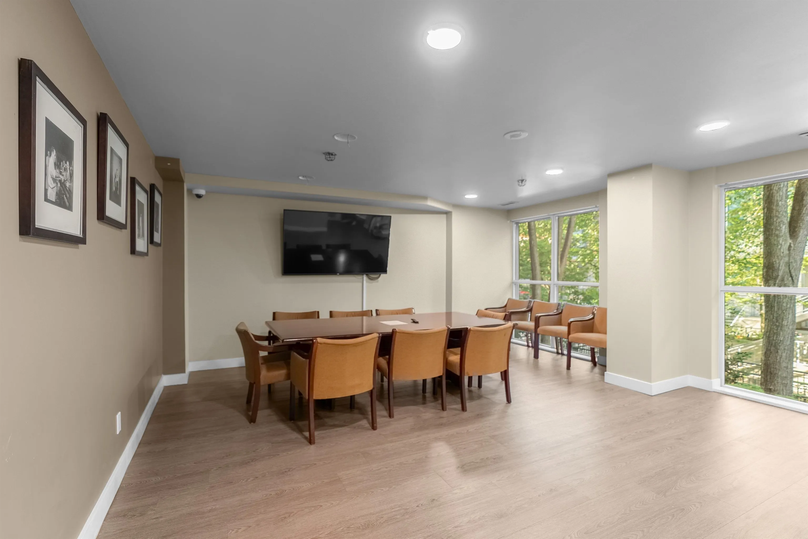 2702 1166 Melville Street