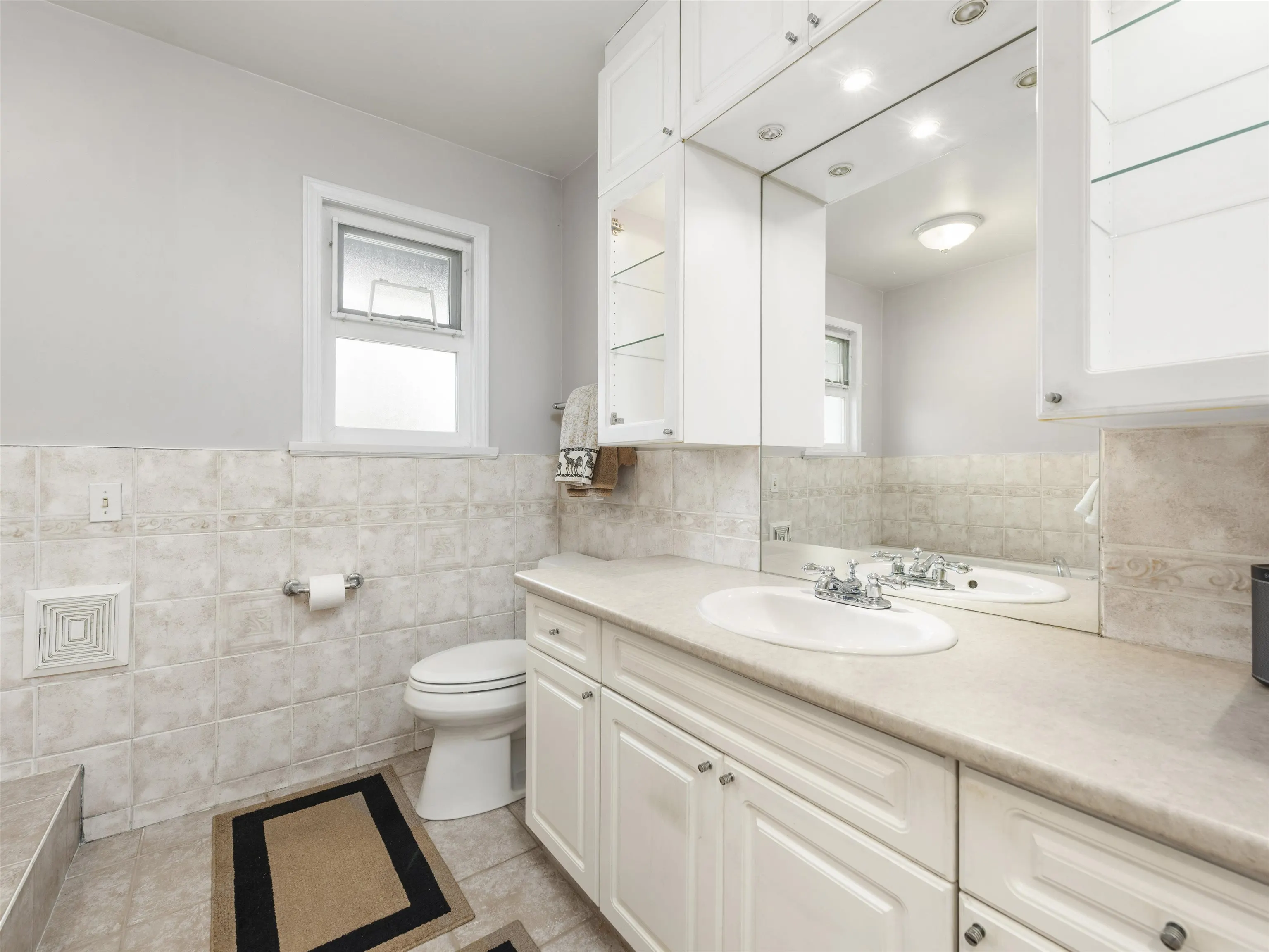 1224 W 23rd Street