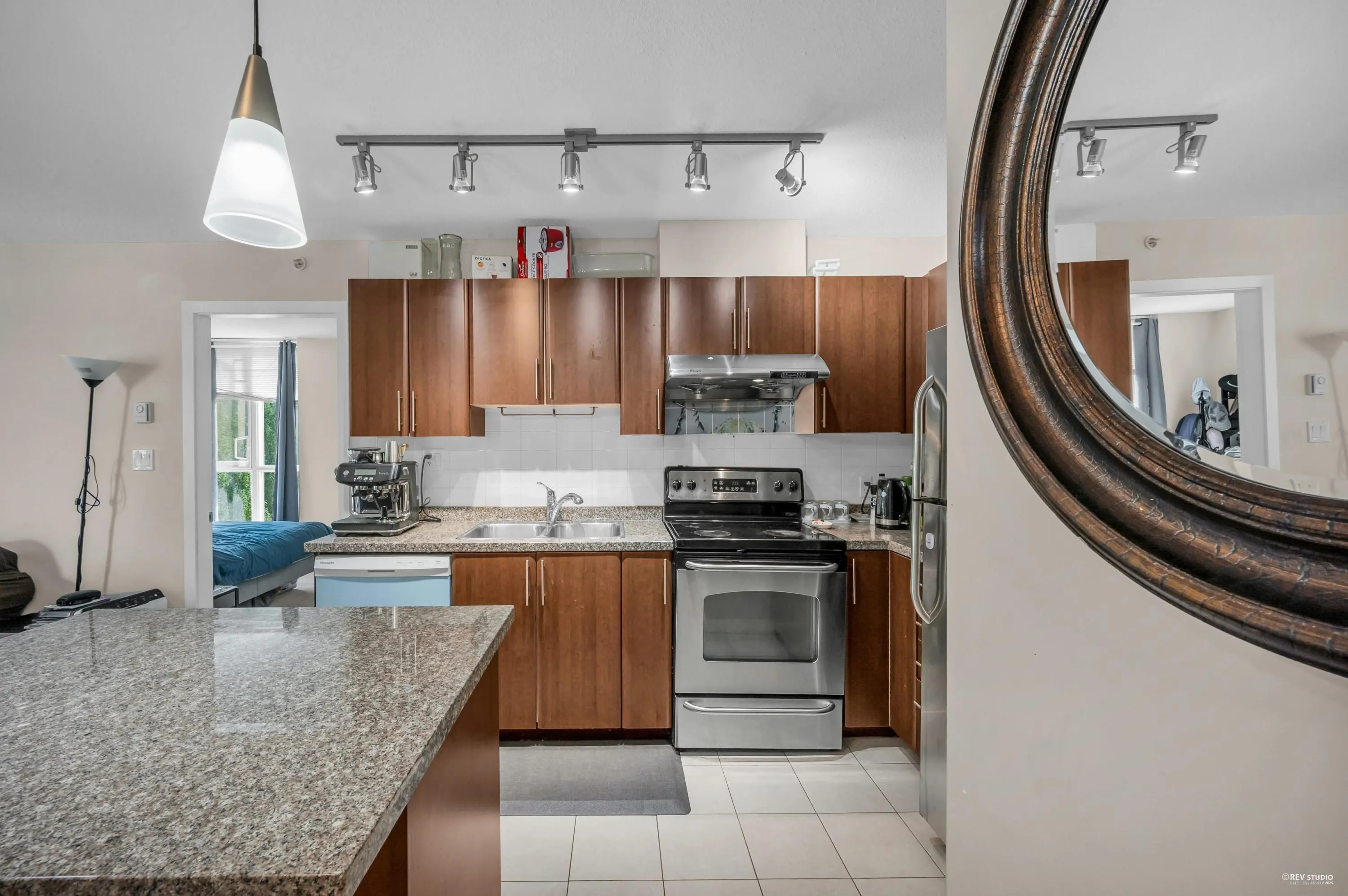 303 1178 Heffley Crescent