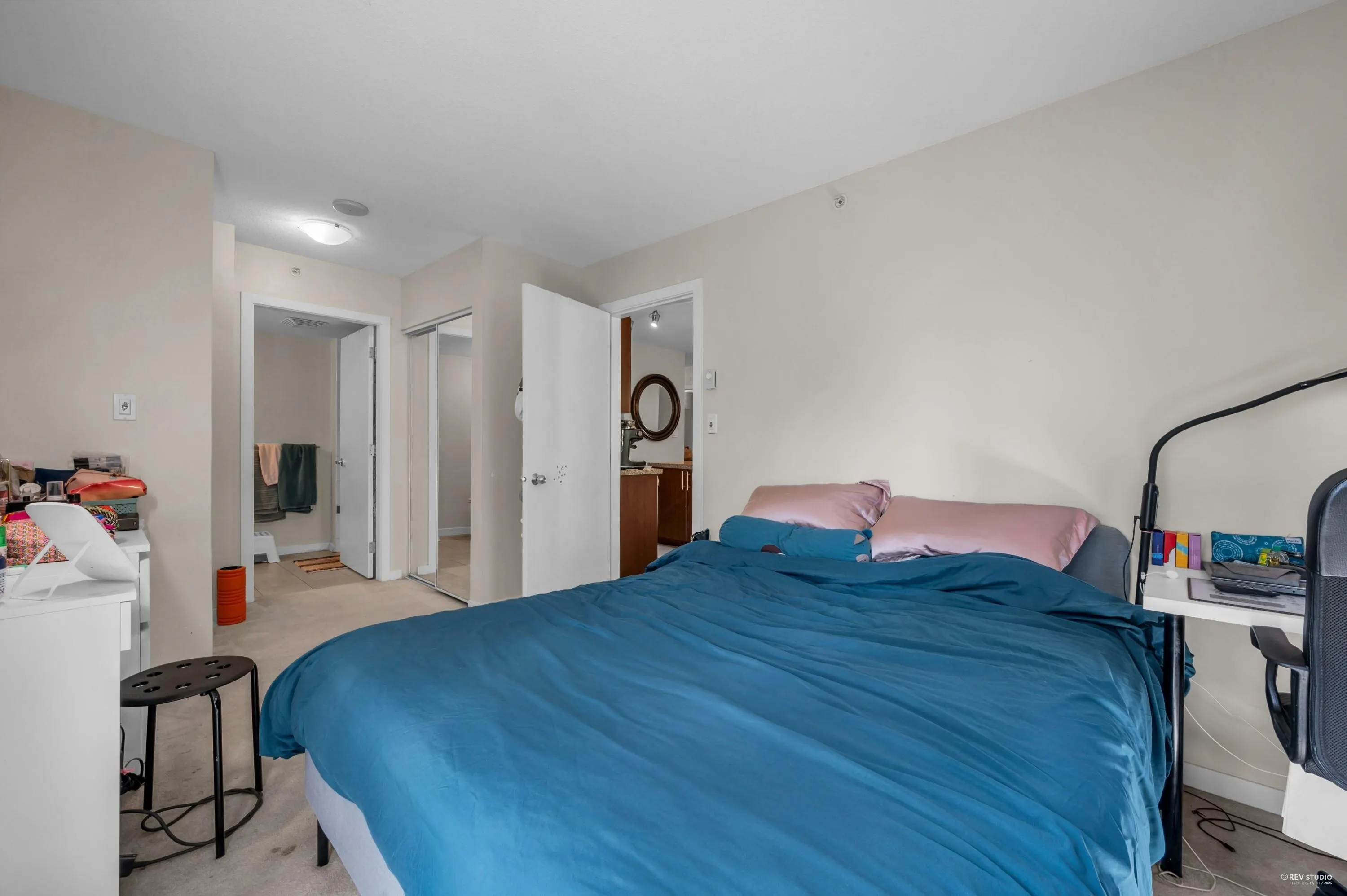 303 1178 Heffley Crescent