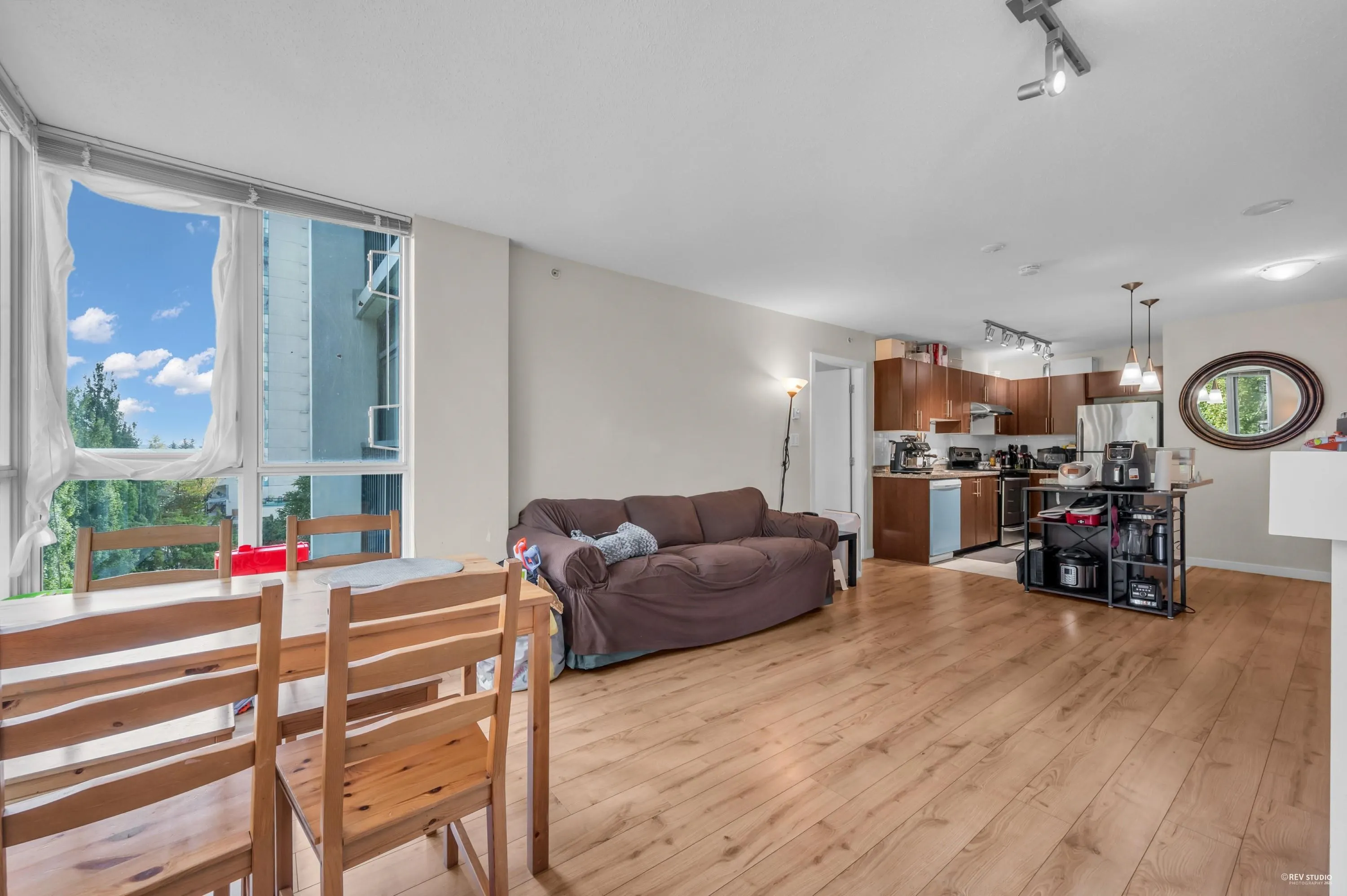 303 1178 Heffley Crescent