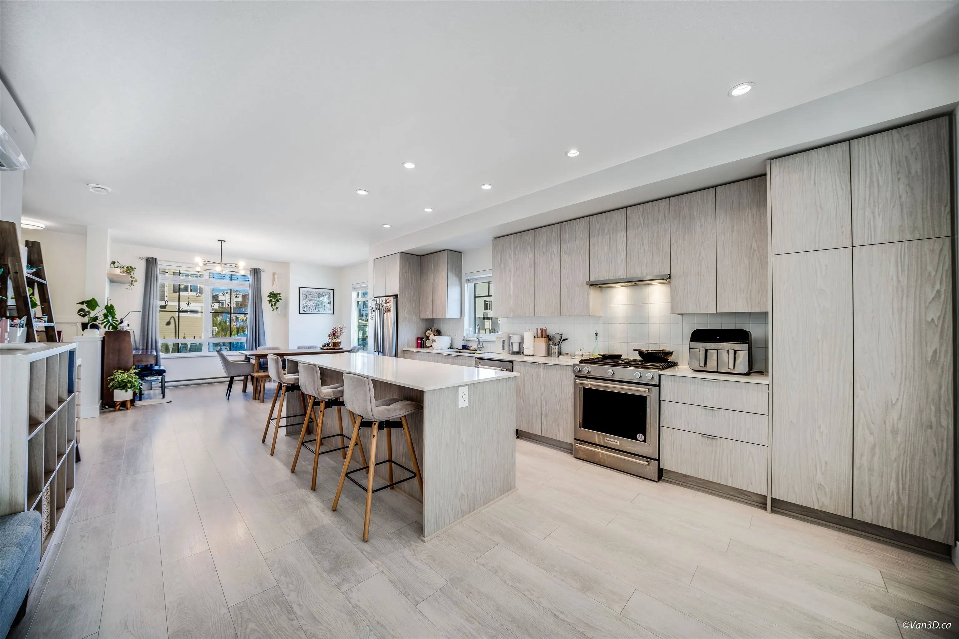 82 2075 Oak Meadows Drive