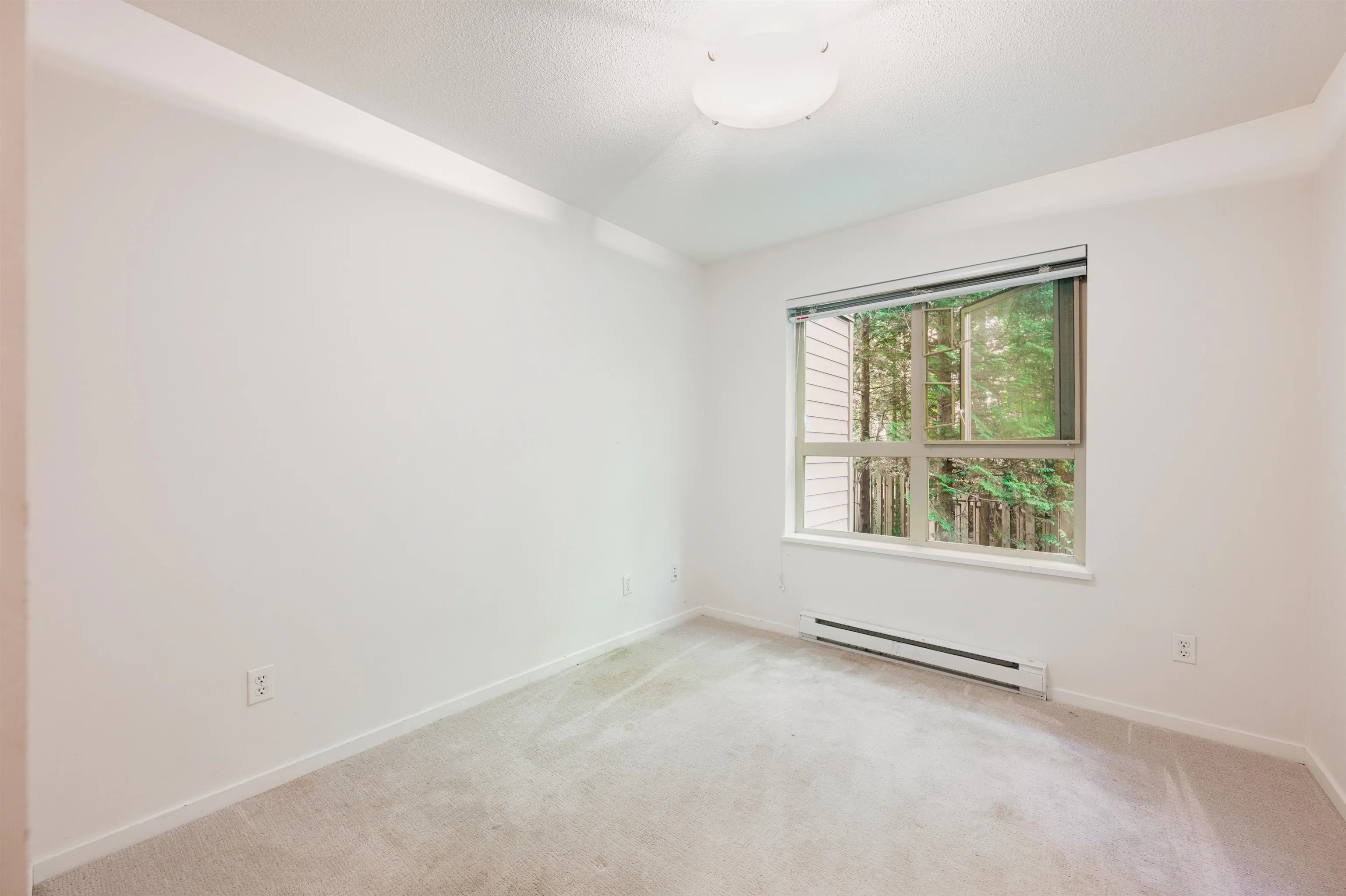 203 9329 University Crescent