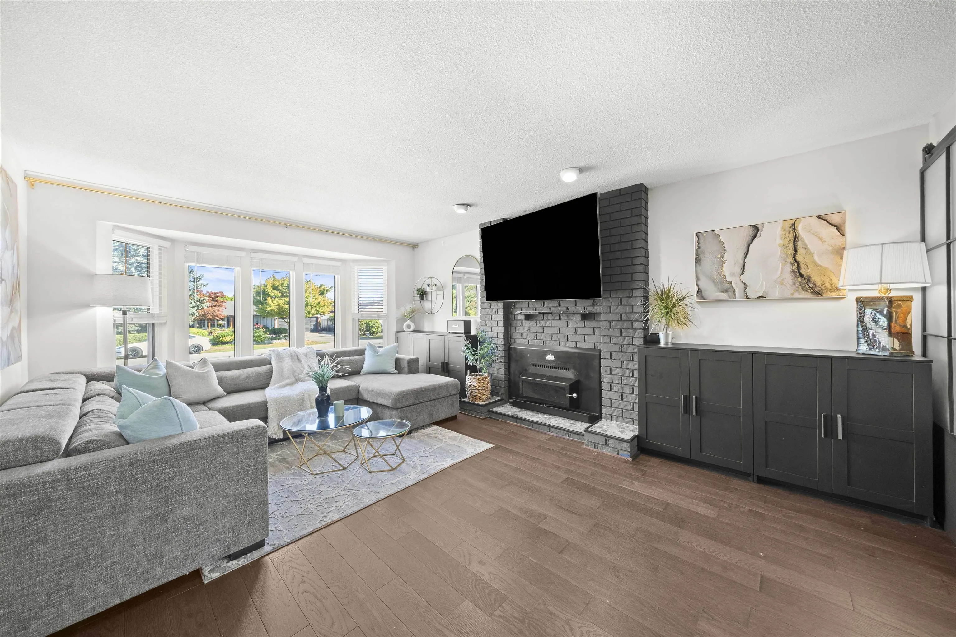4939 Linden Drive