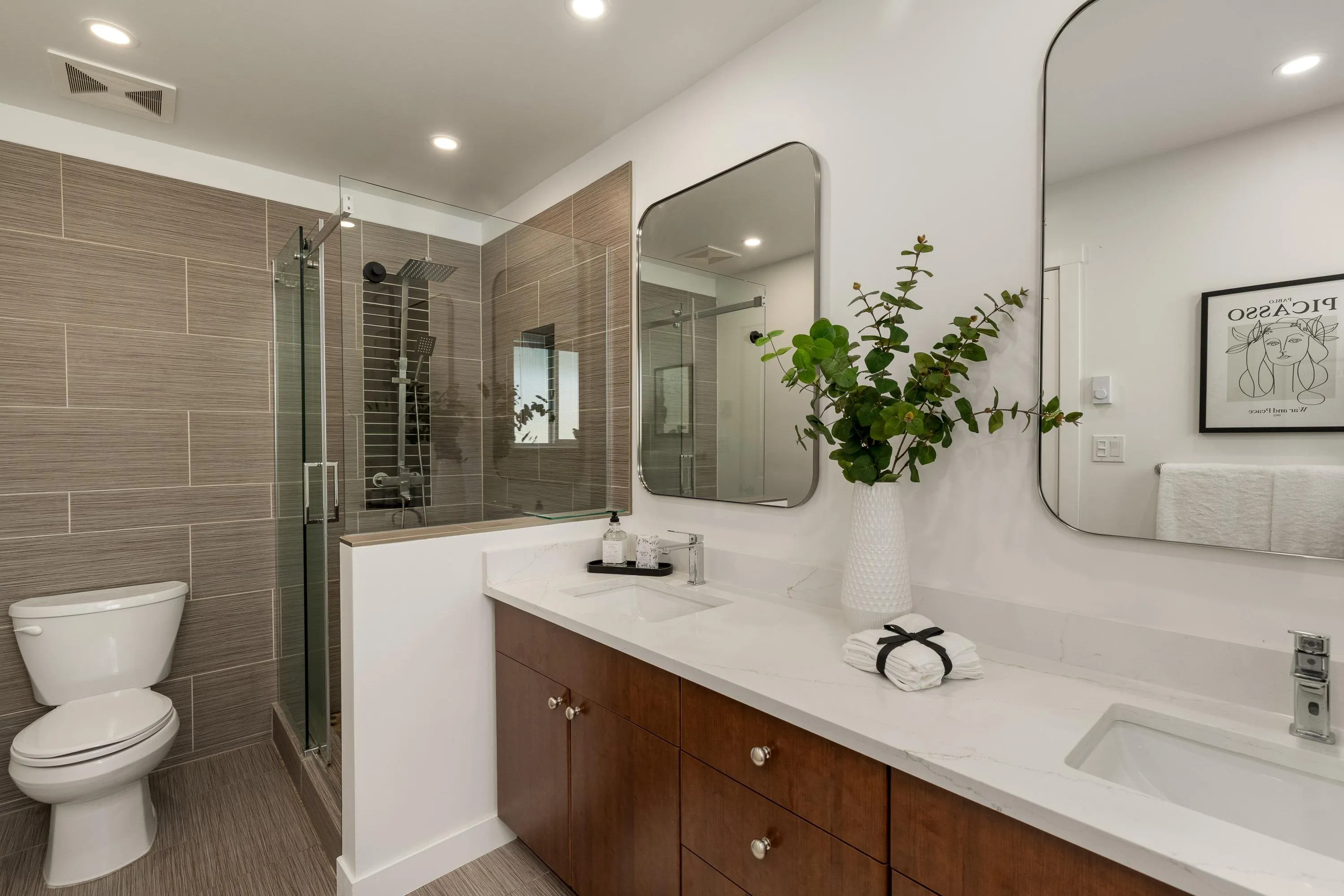 41 40632 Government Road