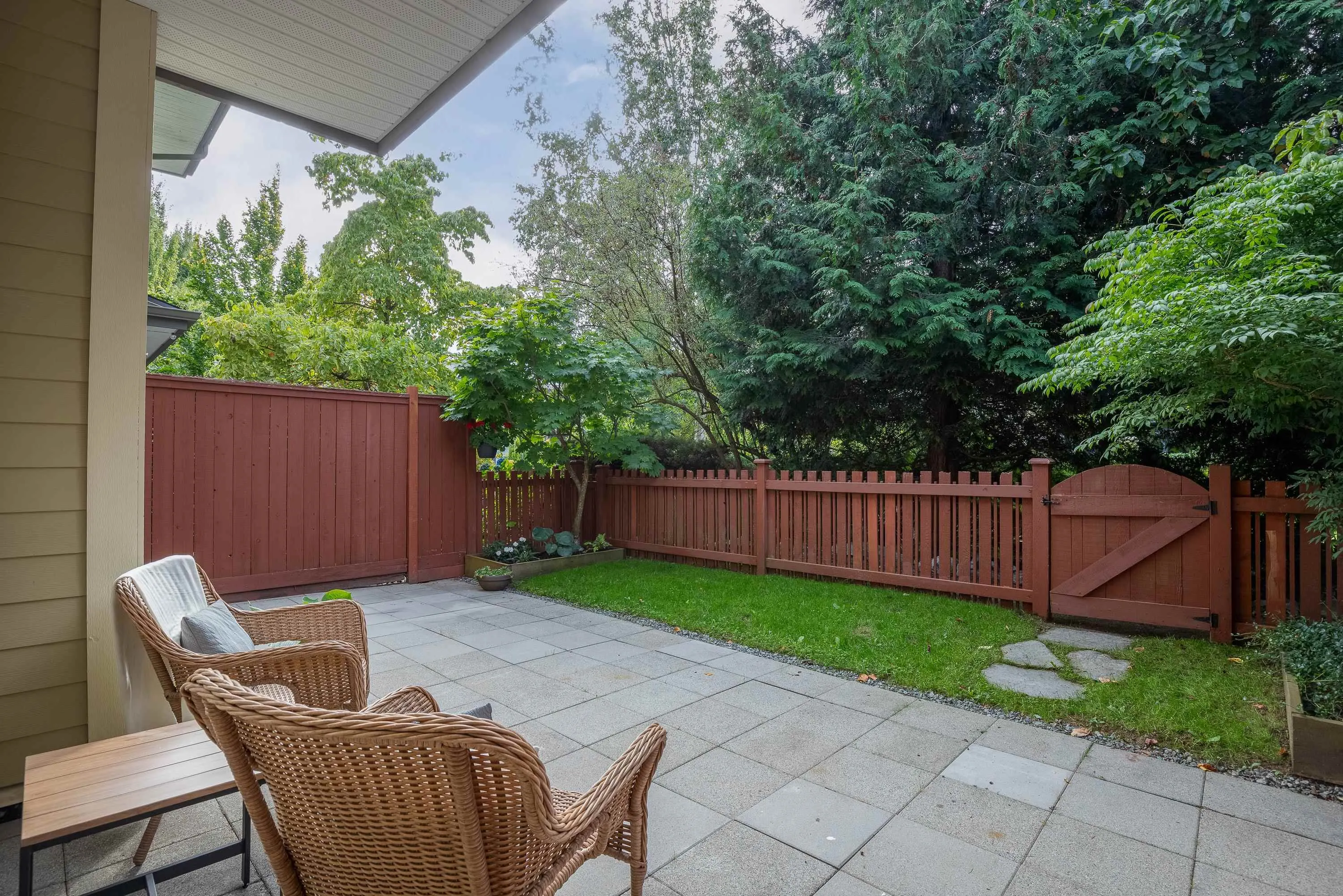 41 40632 Government Road