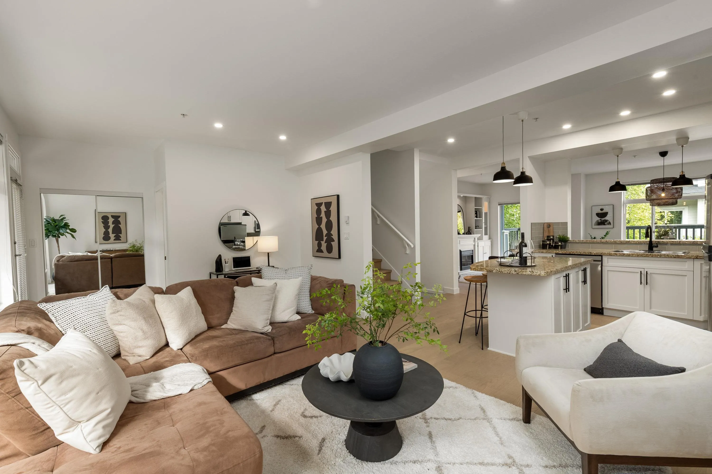 41 40632 Government Road