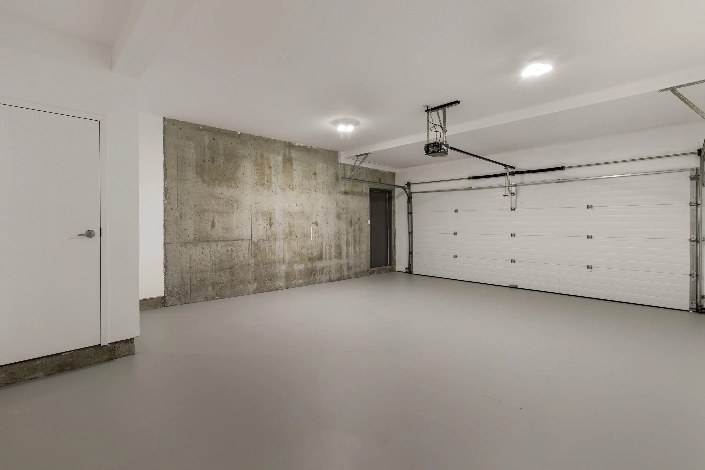 41 40632 Government Road