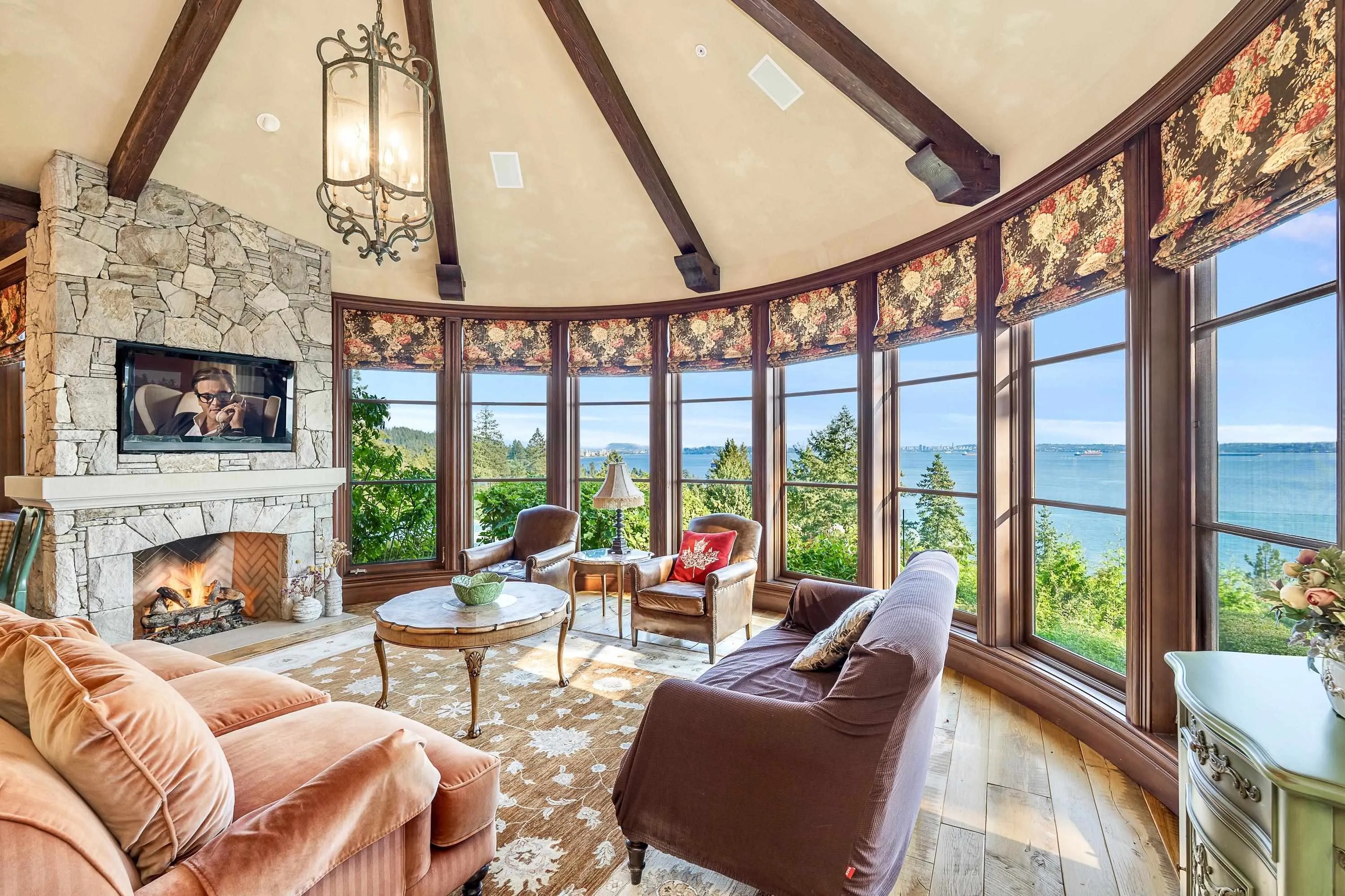 4672 Clovelly Walk