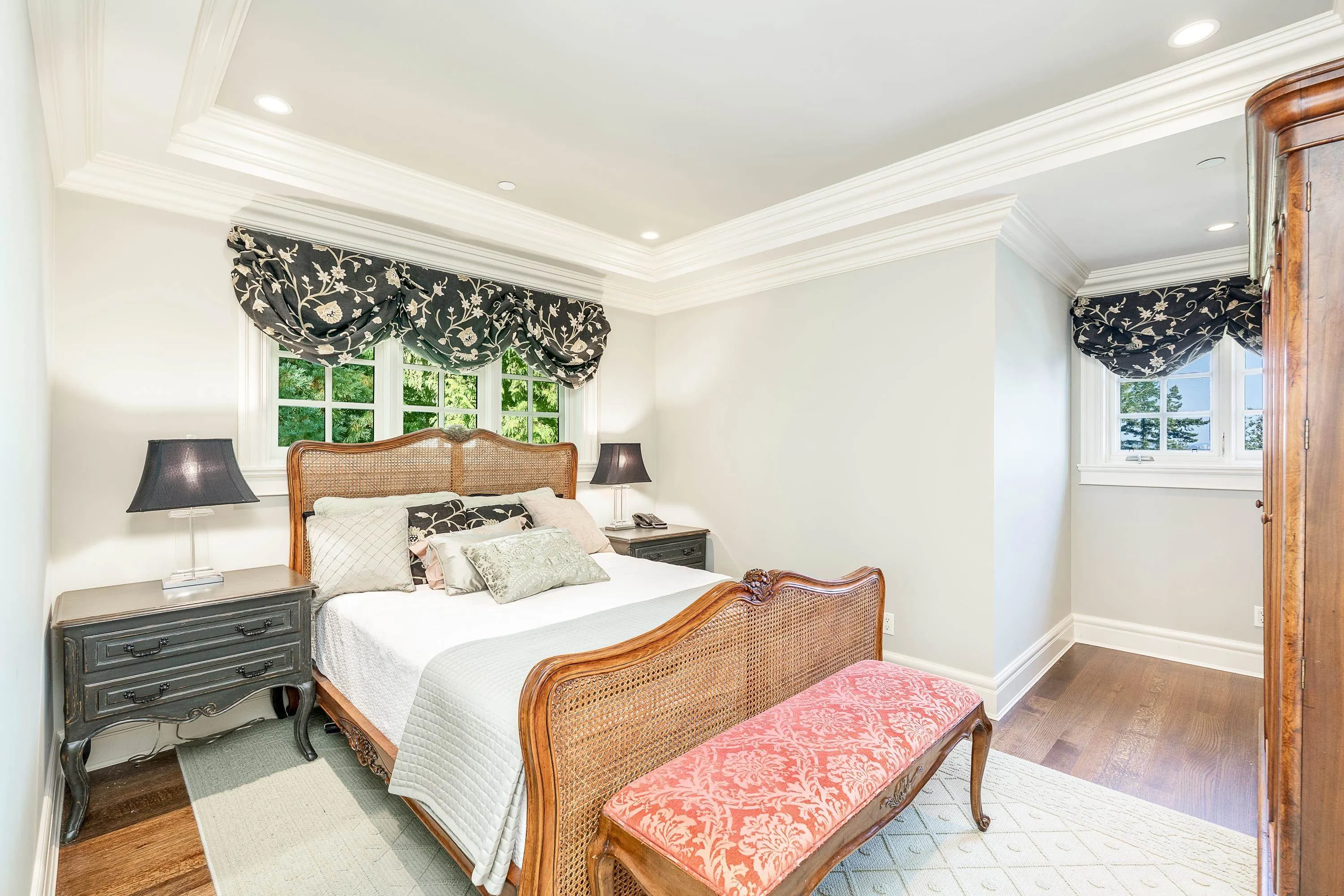 4672 Clovelly Walk
