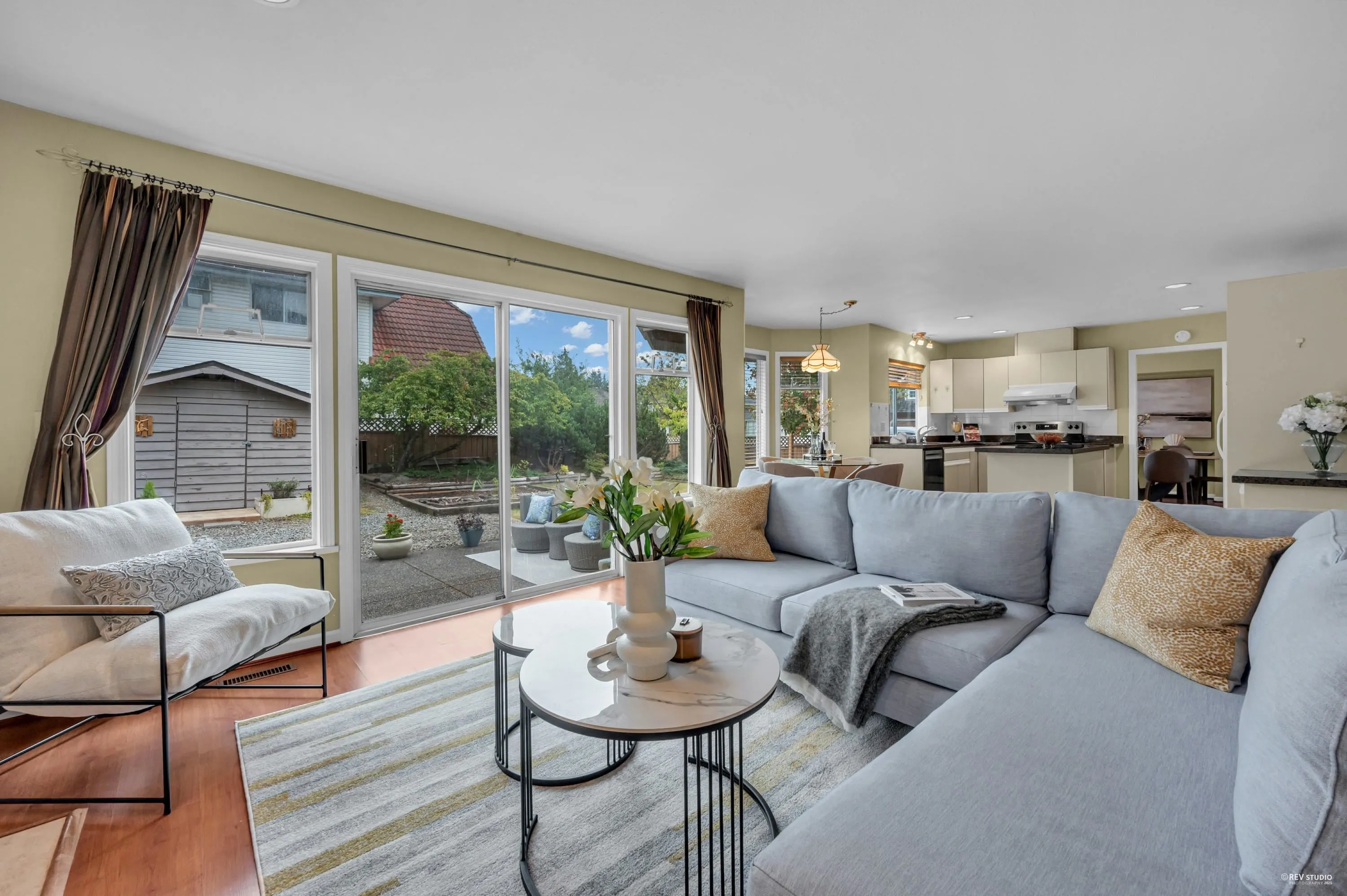 1830 Walnut Crescent