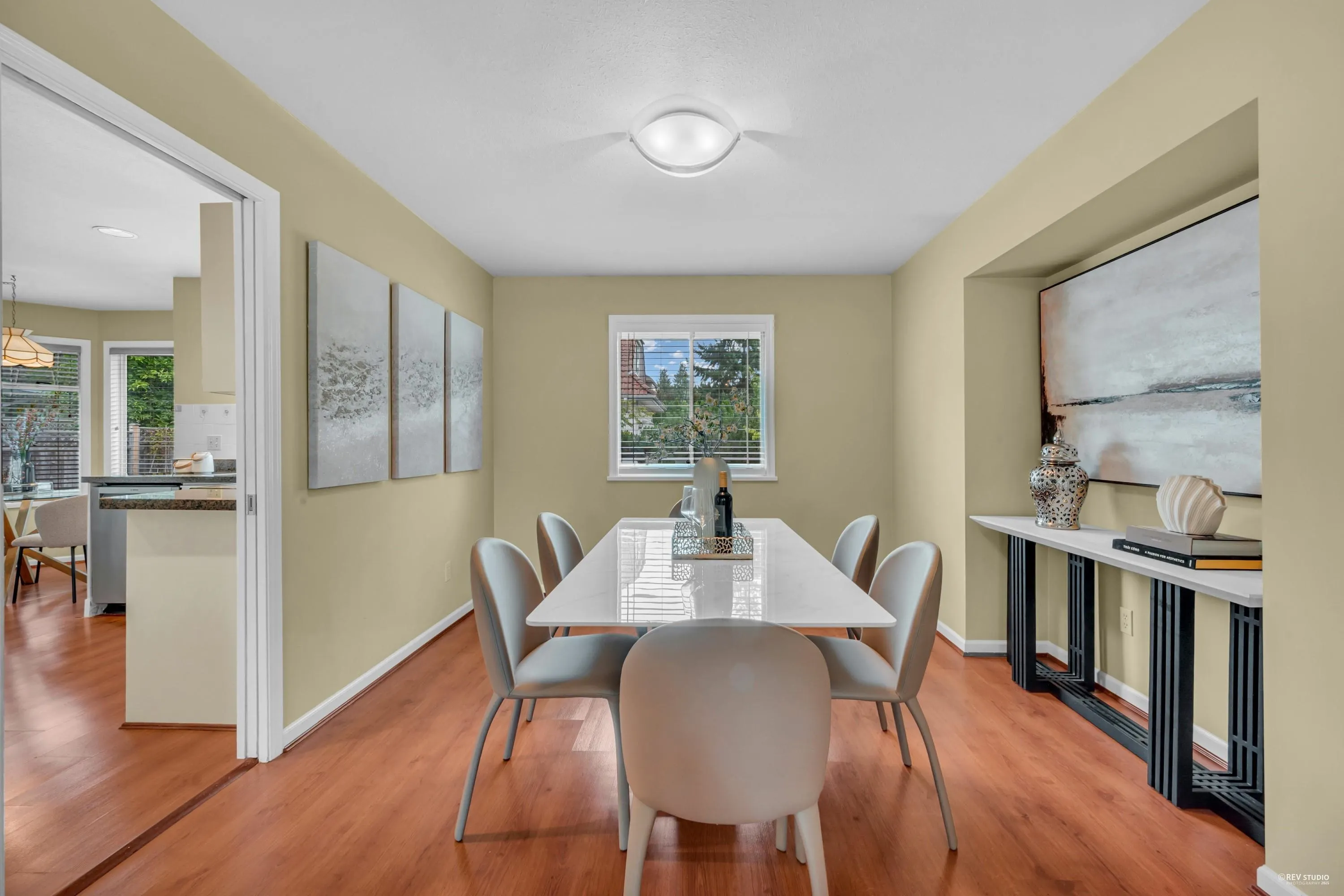 1830 Walnut Crescent