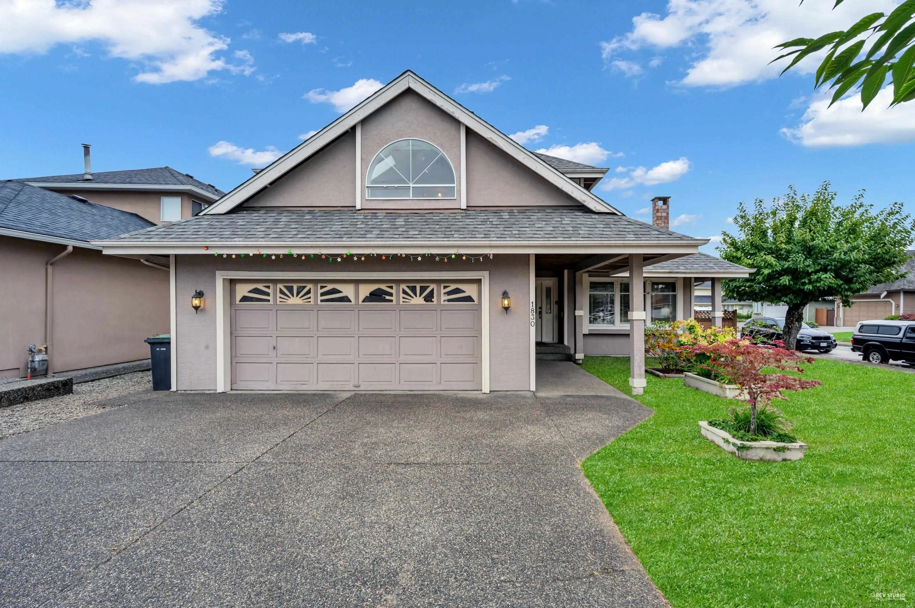 1830 Walnut Crescent