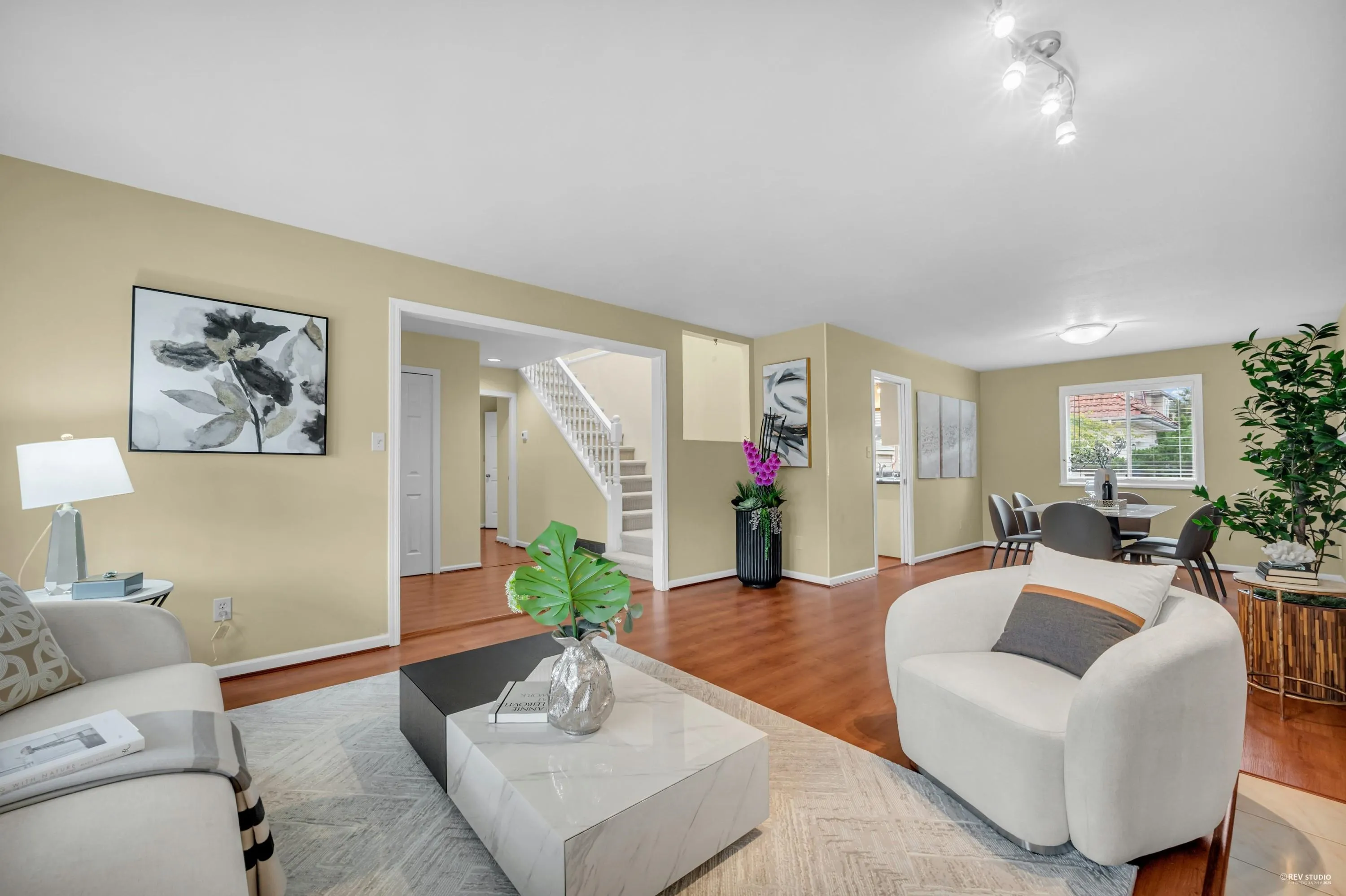 1830 Walnut Crescent