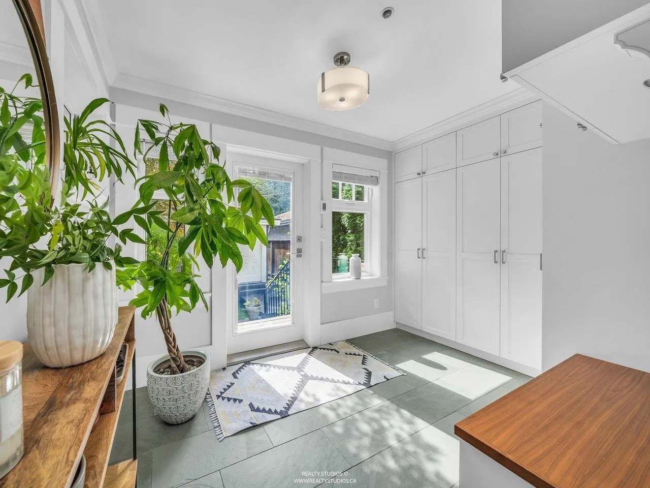 2702 W 15th Avenue