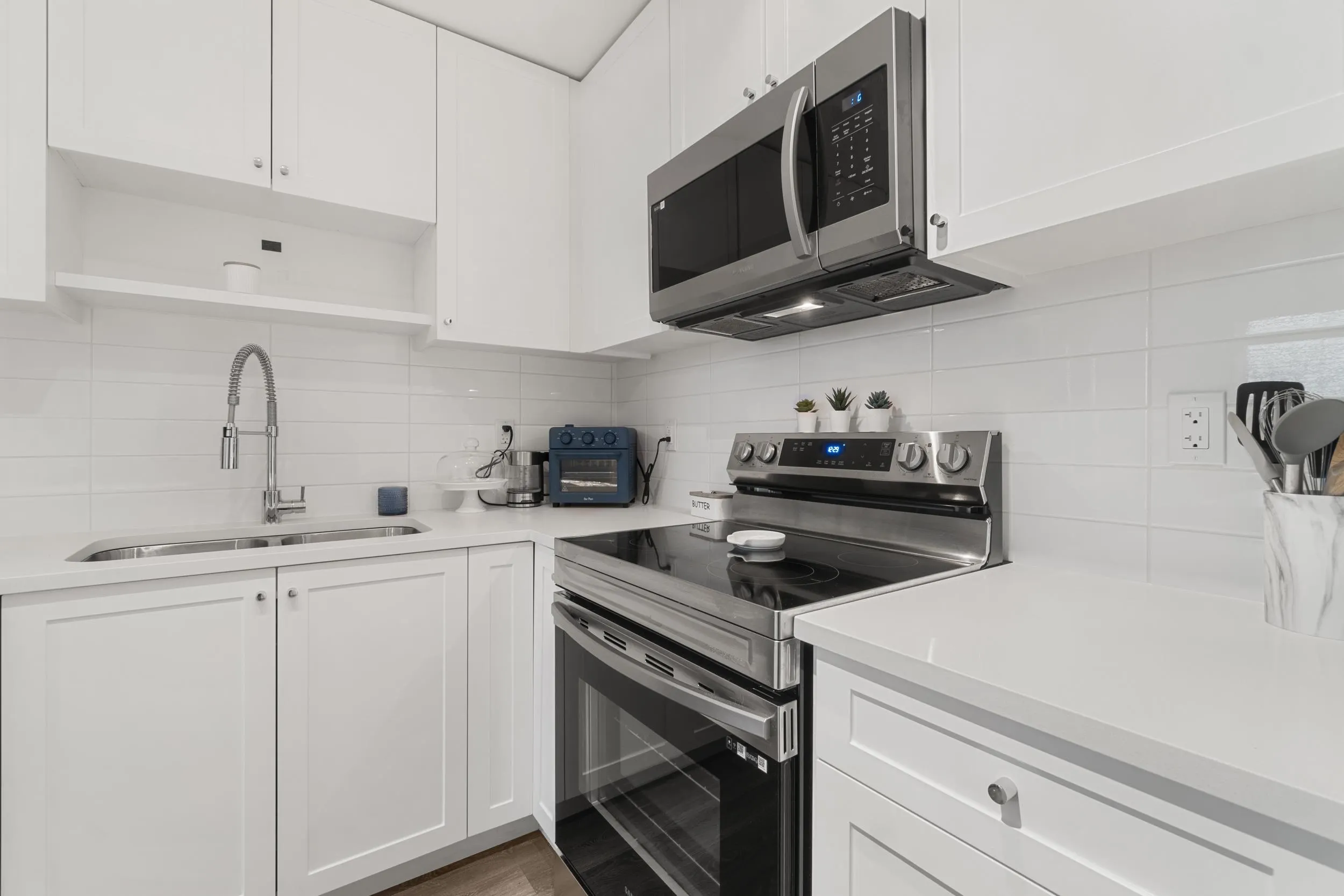 111 15848 Fraser Highway