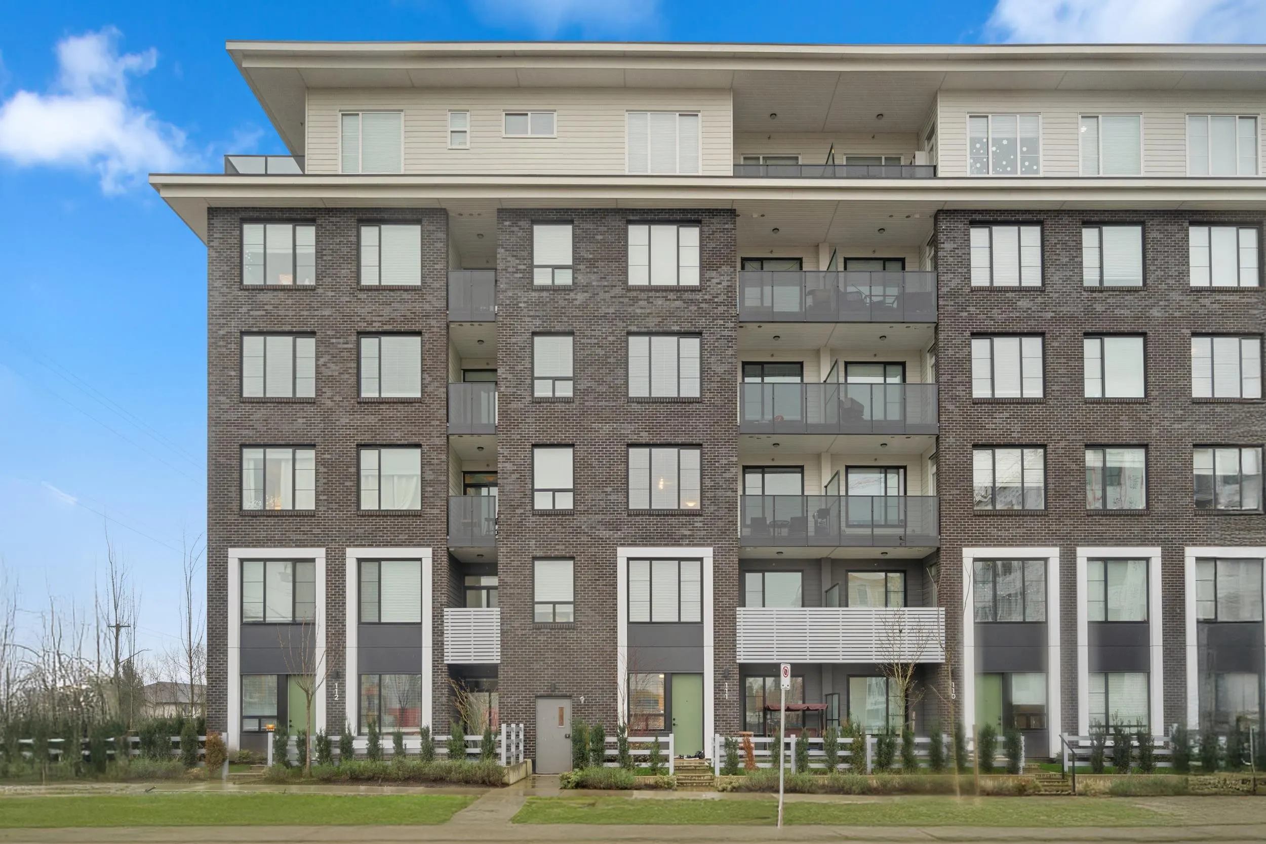 111 15848 Fraser Highway