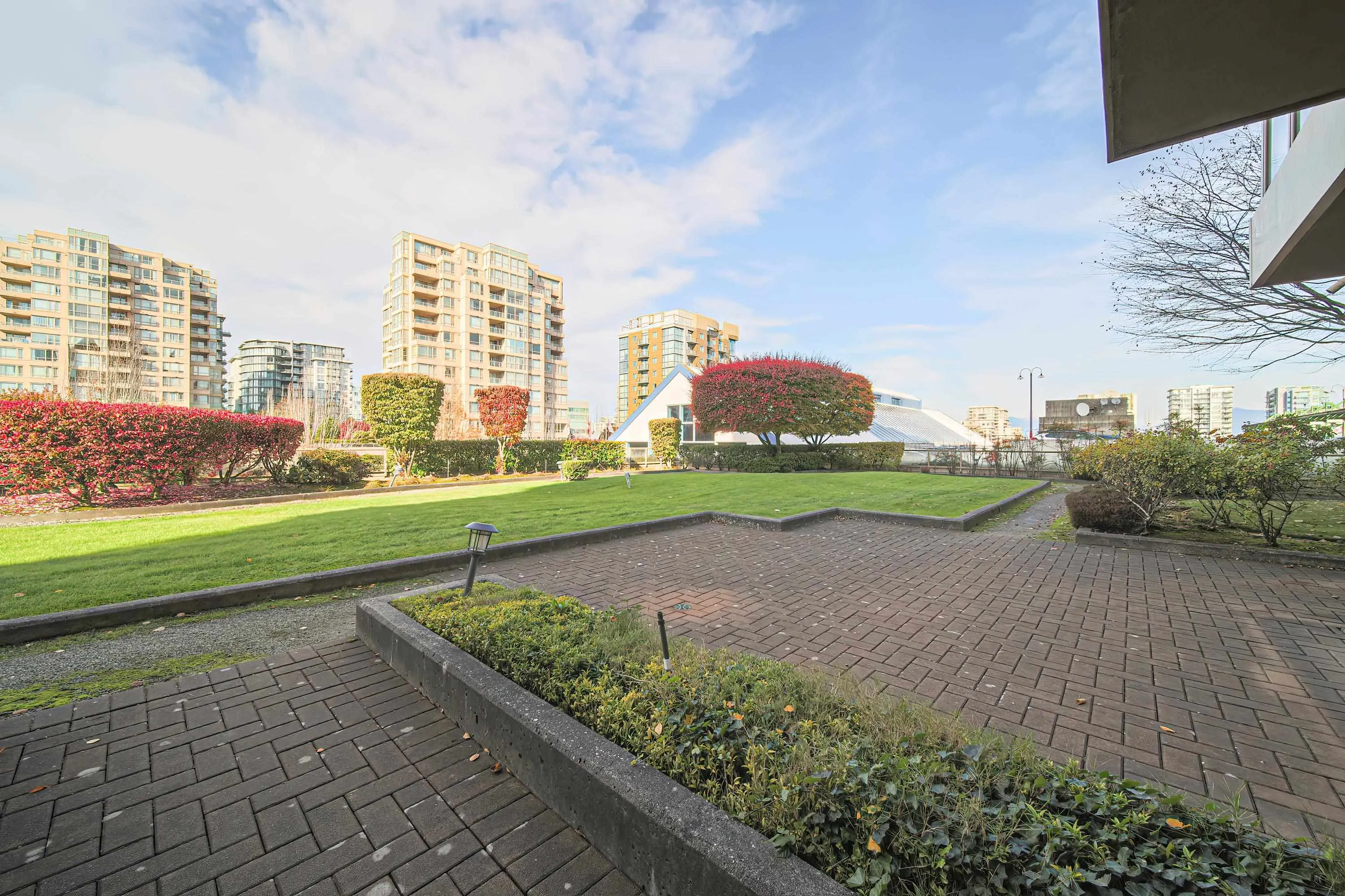 1501 8297 Saba Road