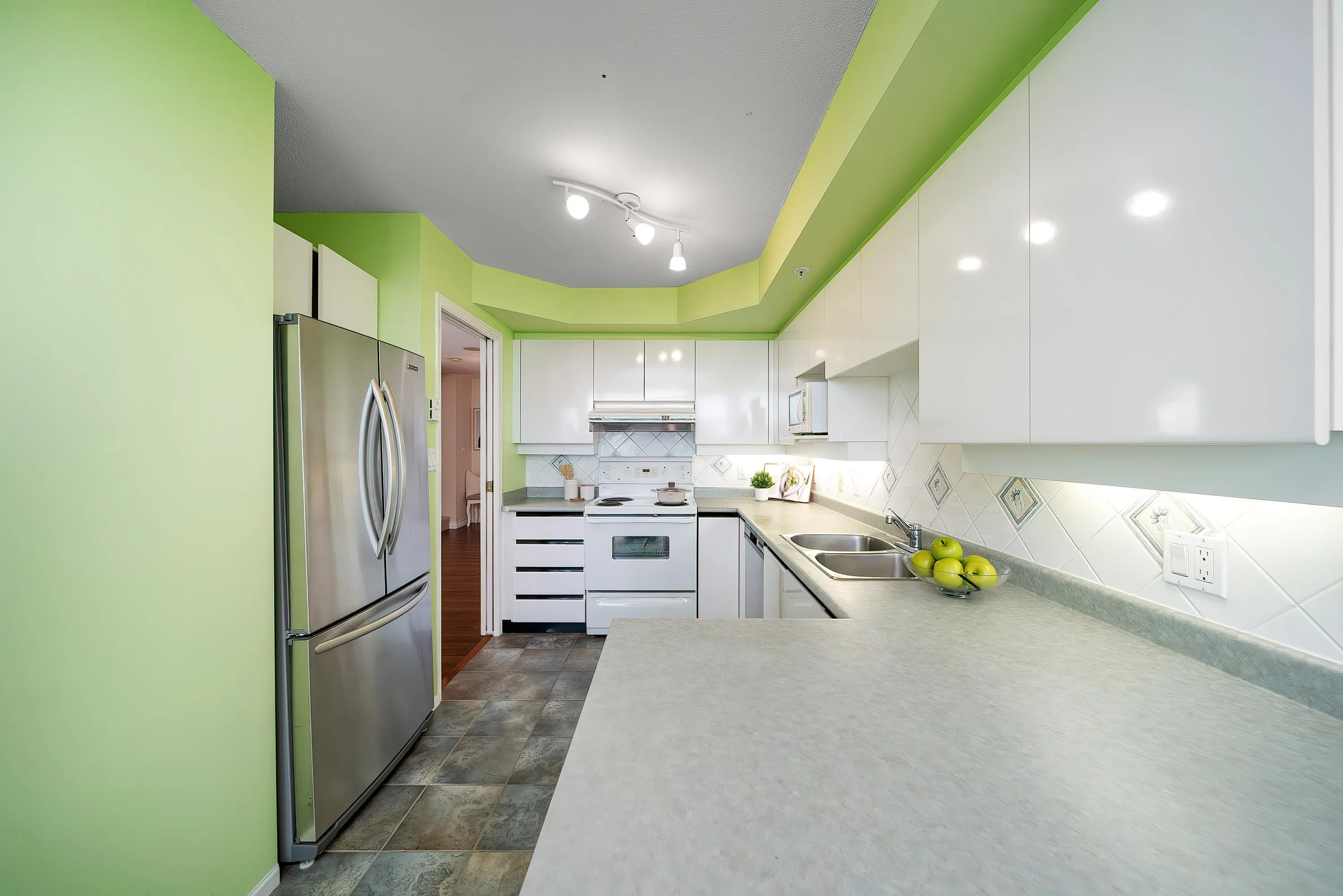 1501 8297 Saba Road