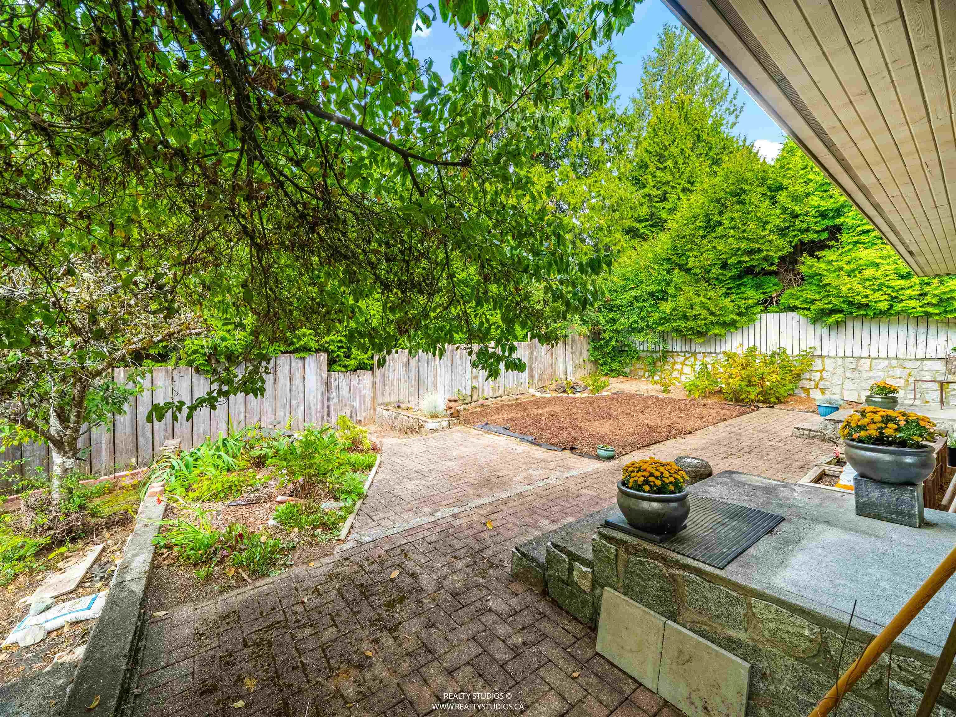 865 Margaree Place