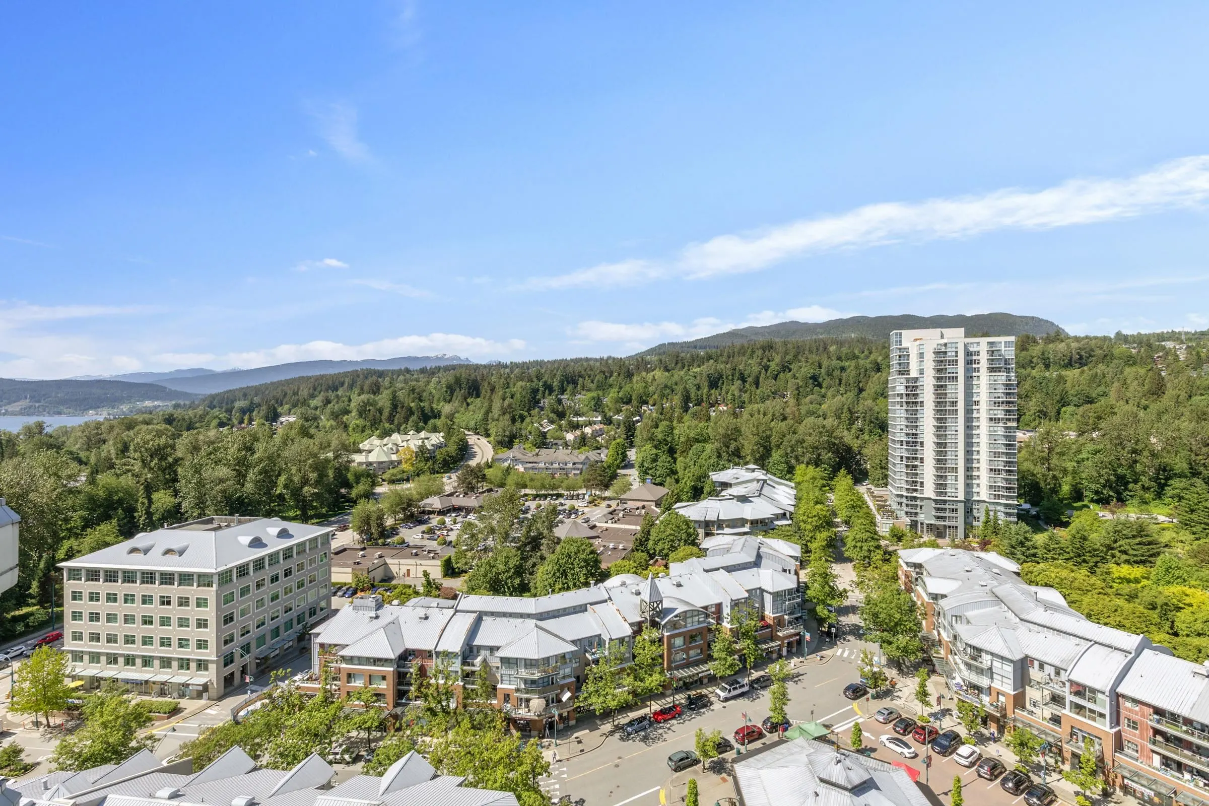 1706 235 Guildford Way