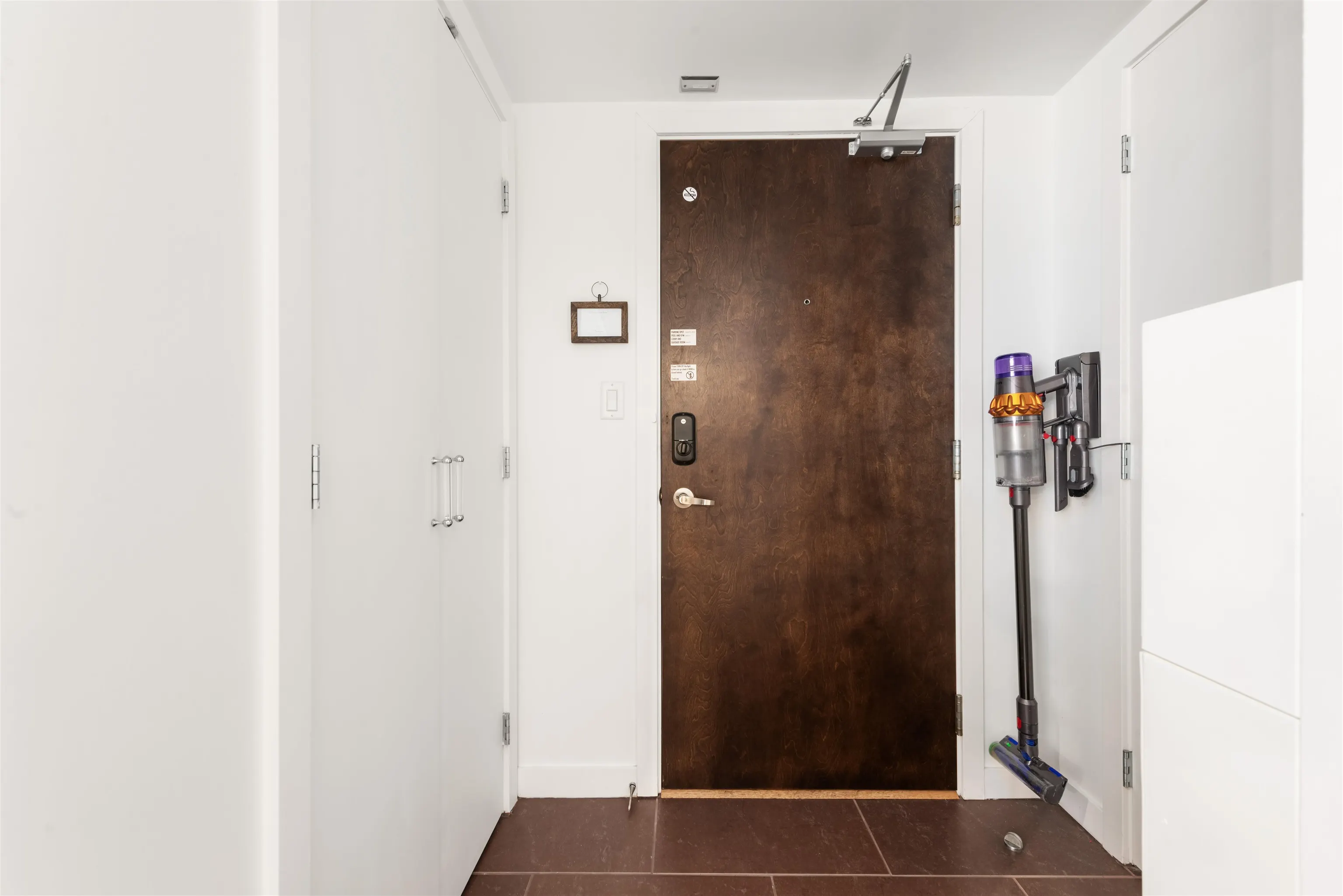 707 58 Keefer Place