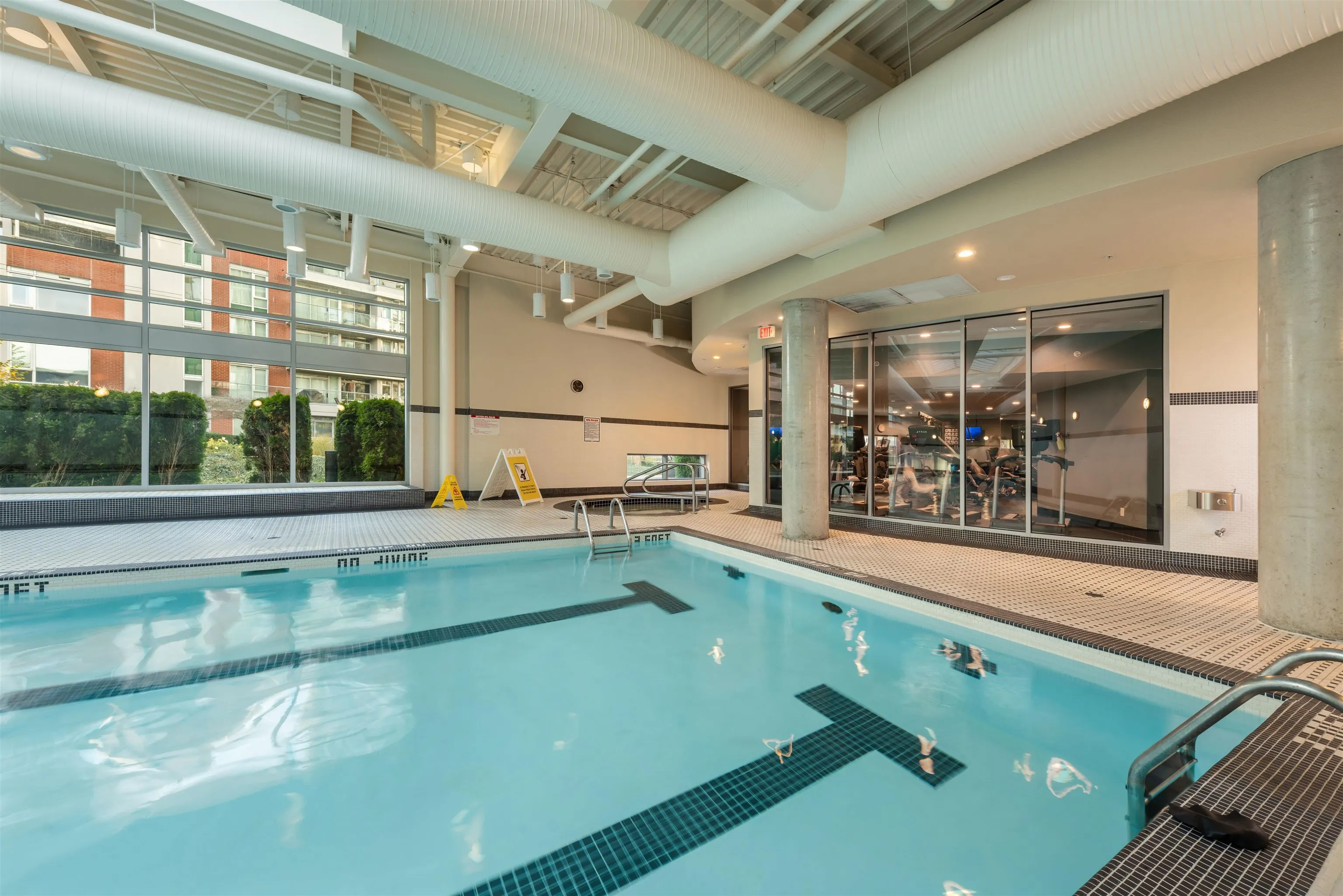 707 58 Keefer Place
