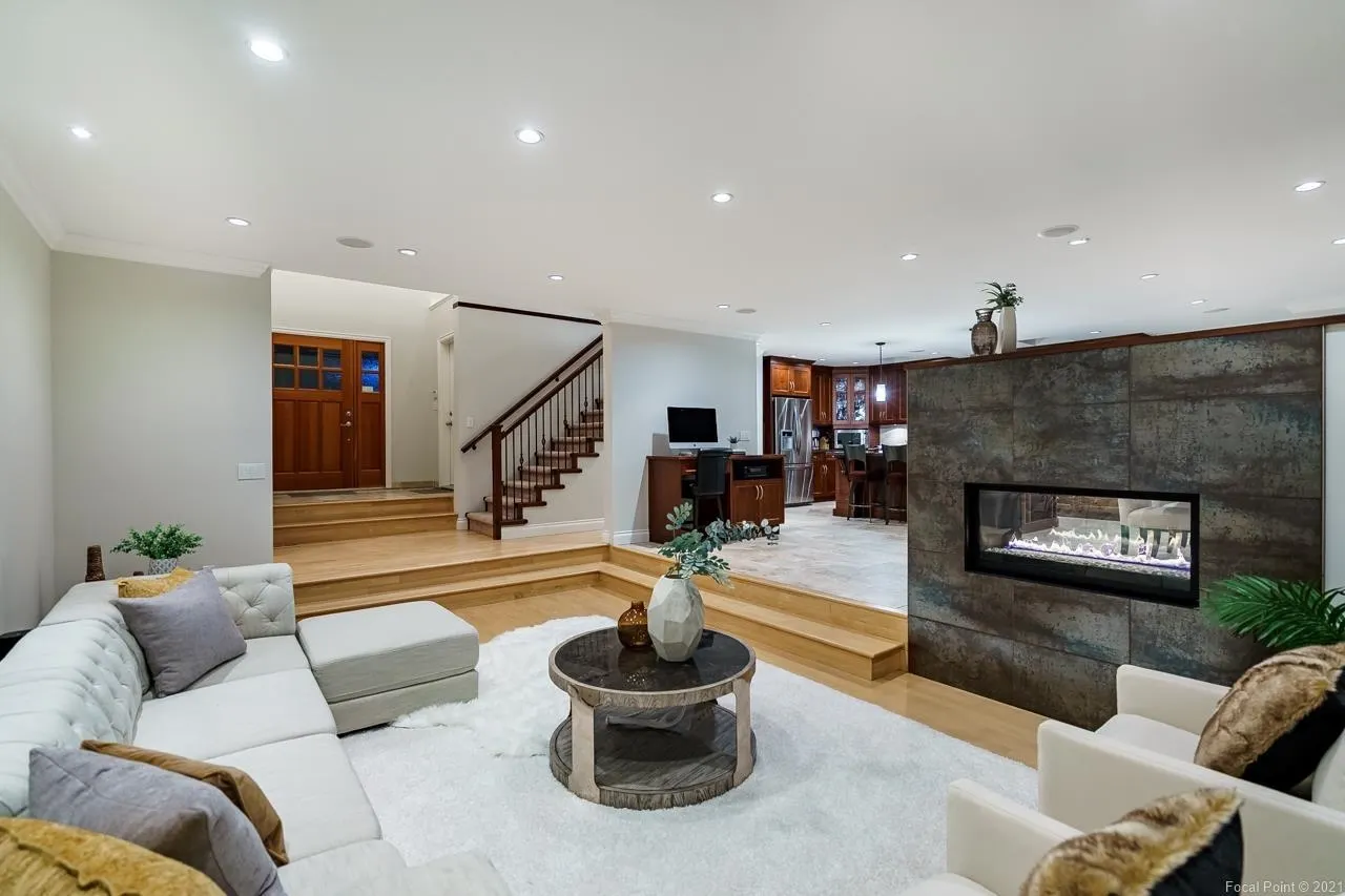 2329 Oneida Drive
