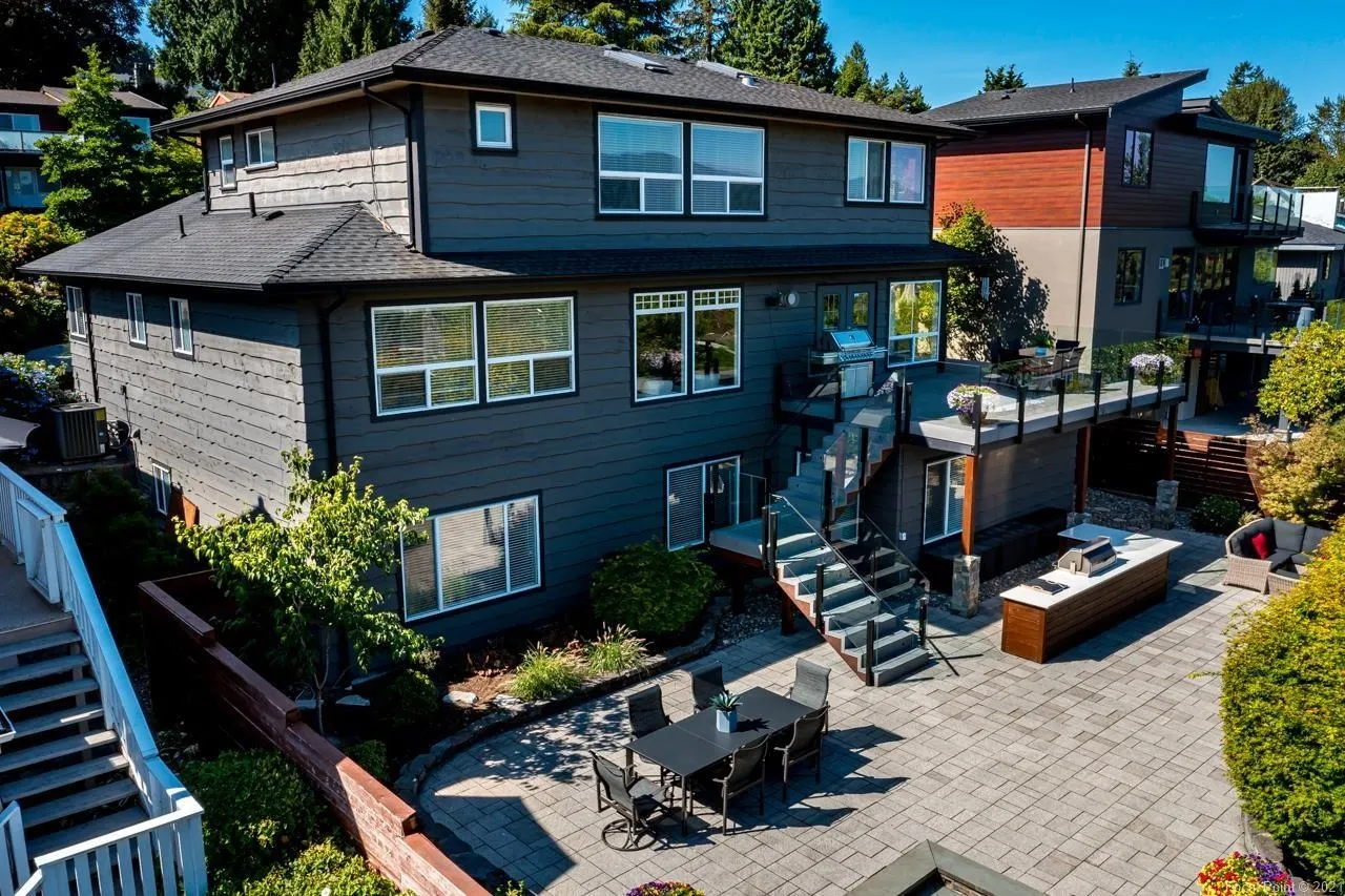 2329 Oneida Drive