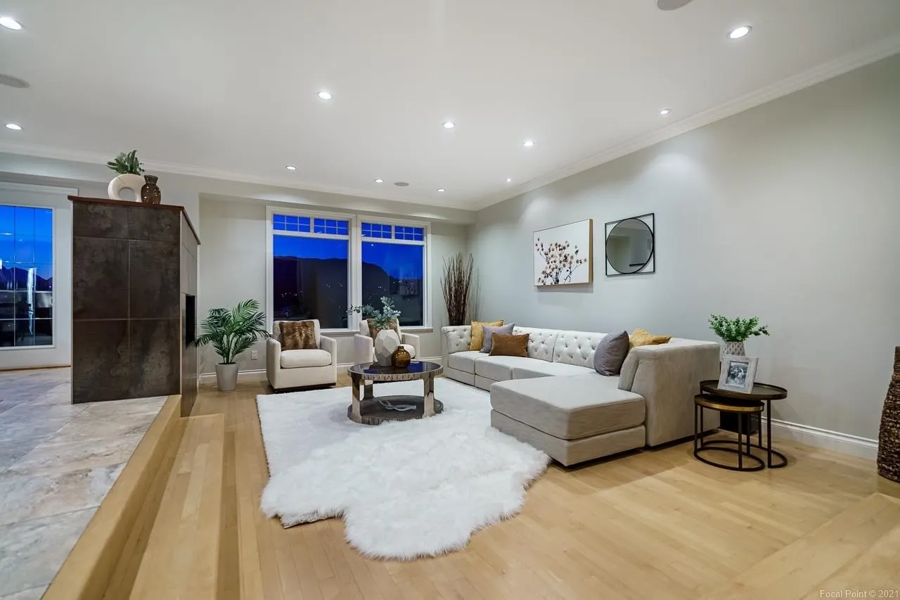 2329 Oneida Drive