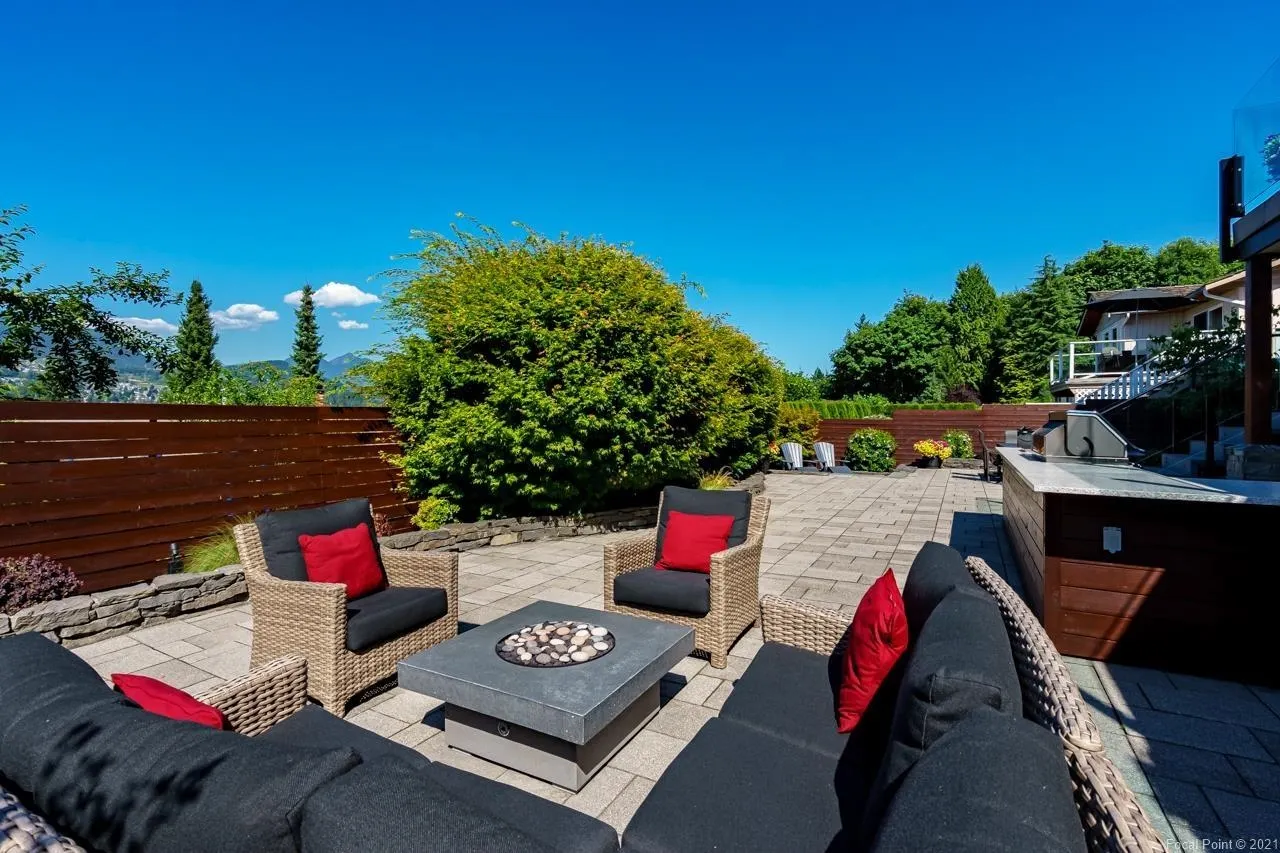 2329 Oneida Drive