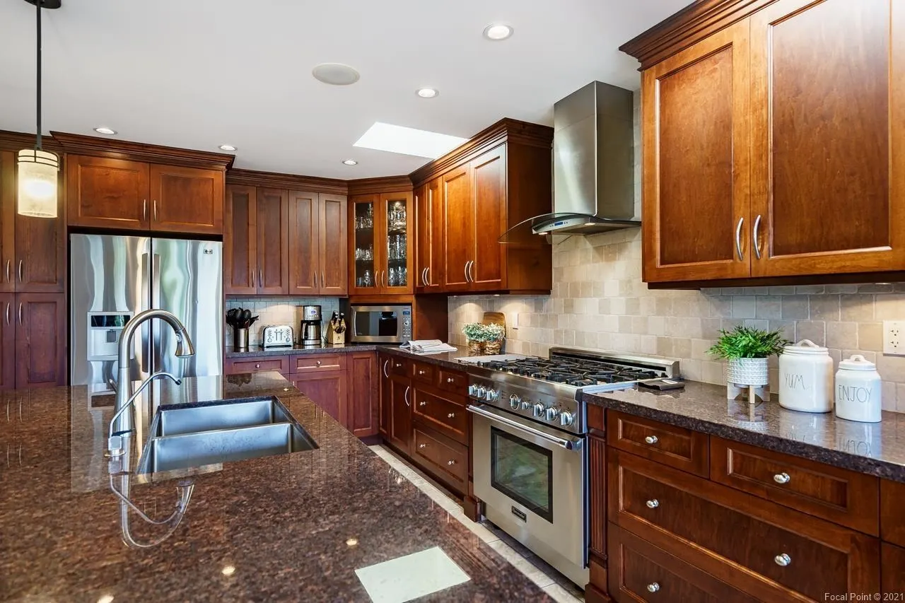 2329 Oneida Drive