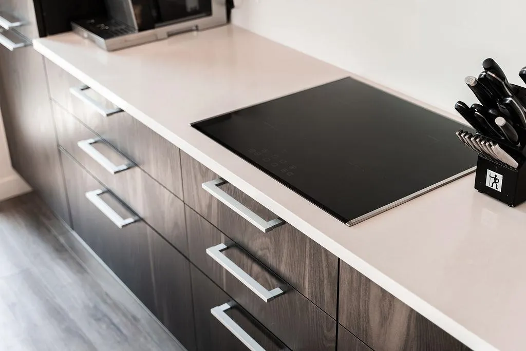 905 285 E 10th Avenue